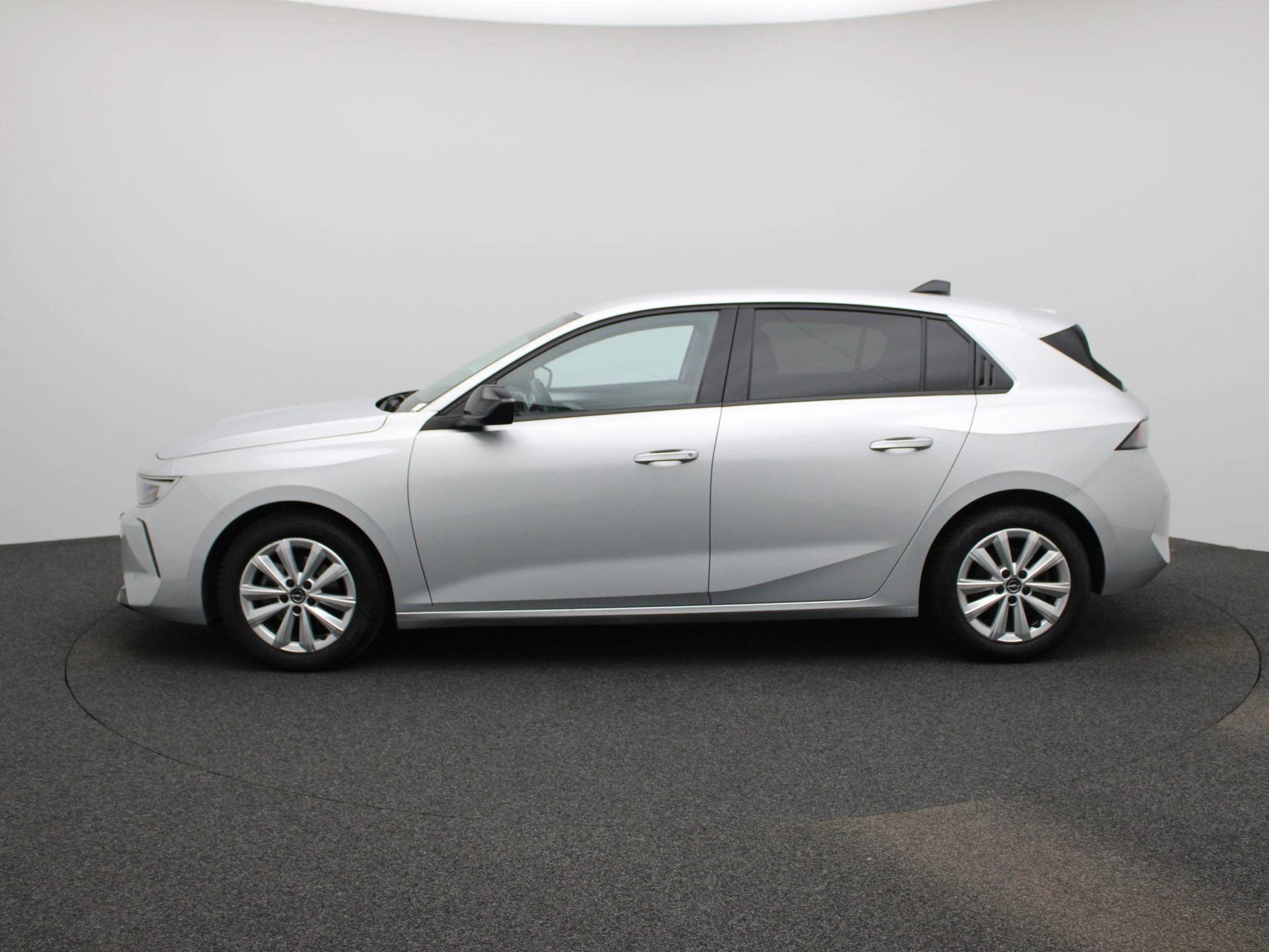 Opel Astra 1.2 Business Edition