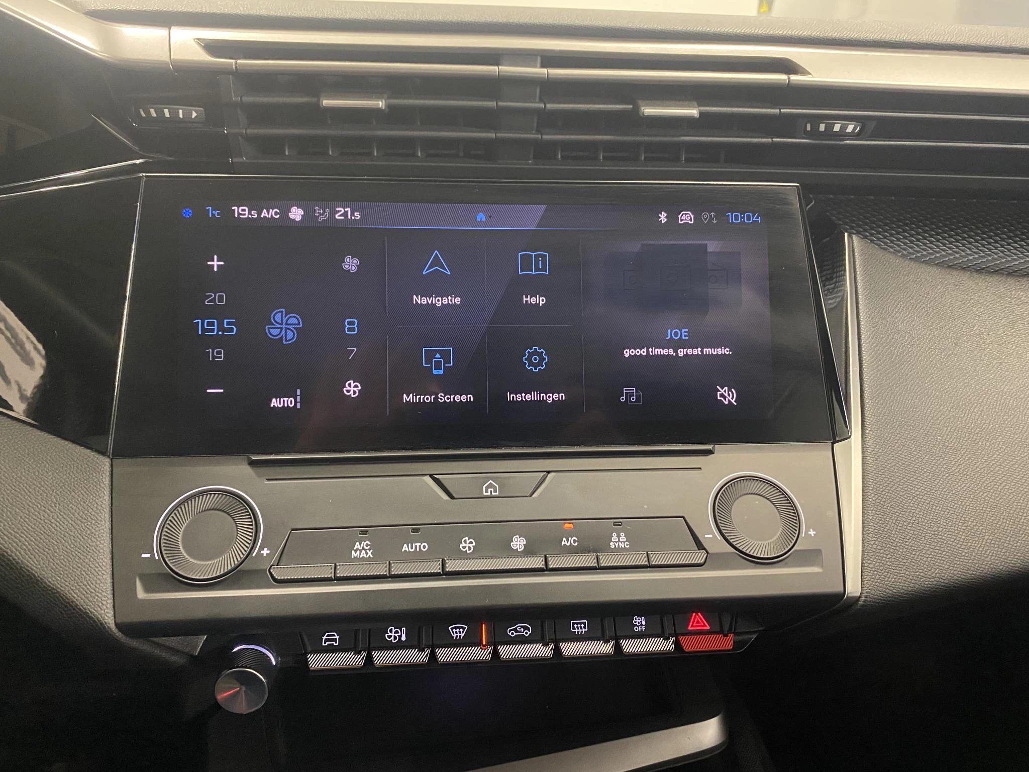Peugeot-308-image-9