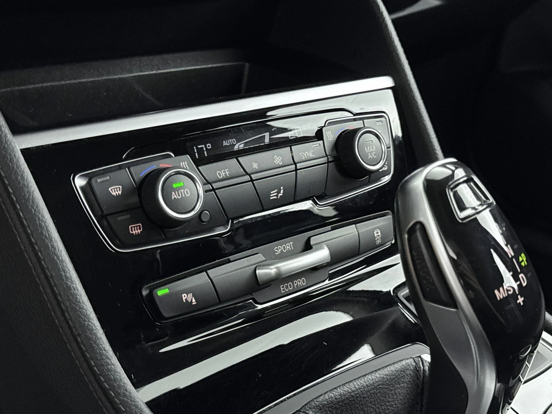 BMW-2 Serie-image-14