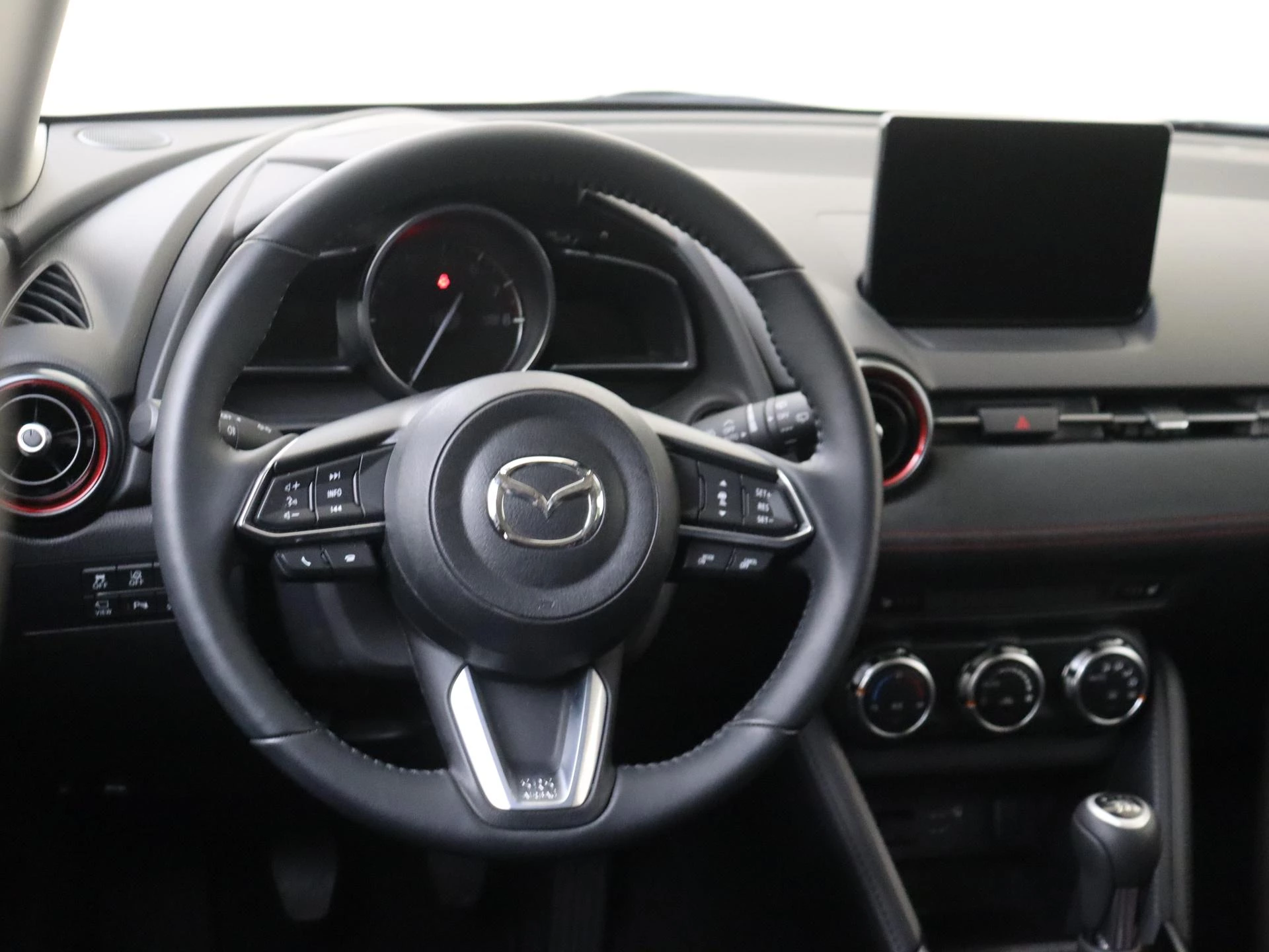 Mazda-2-image-13