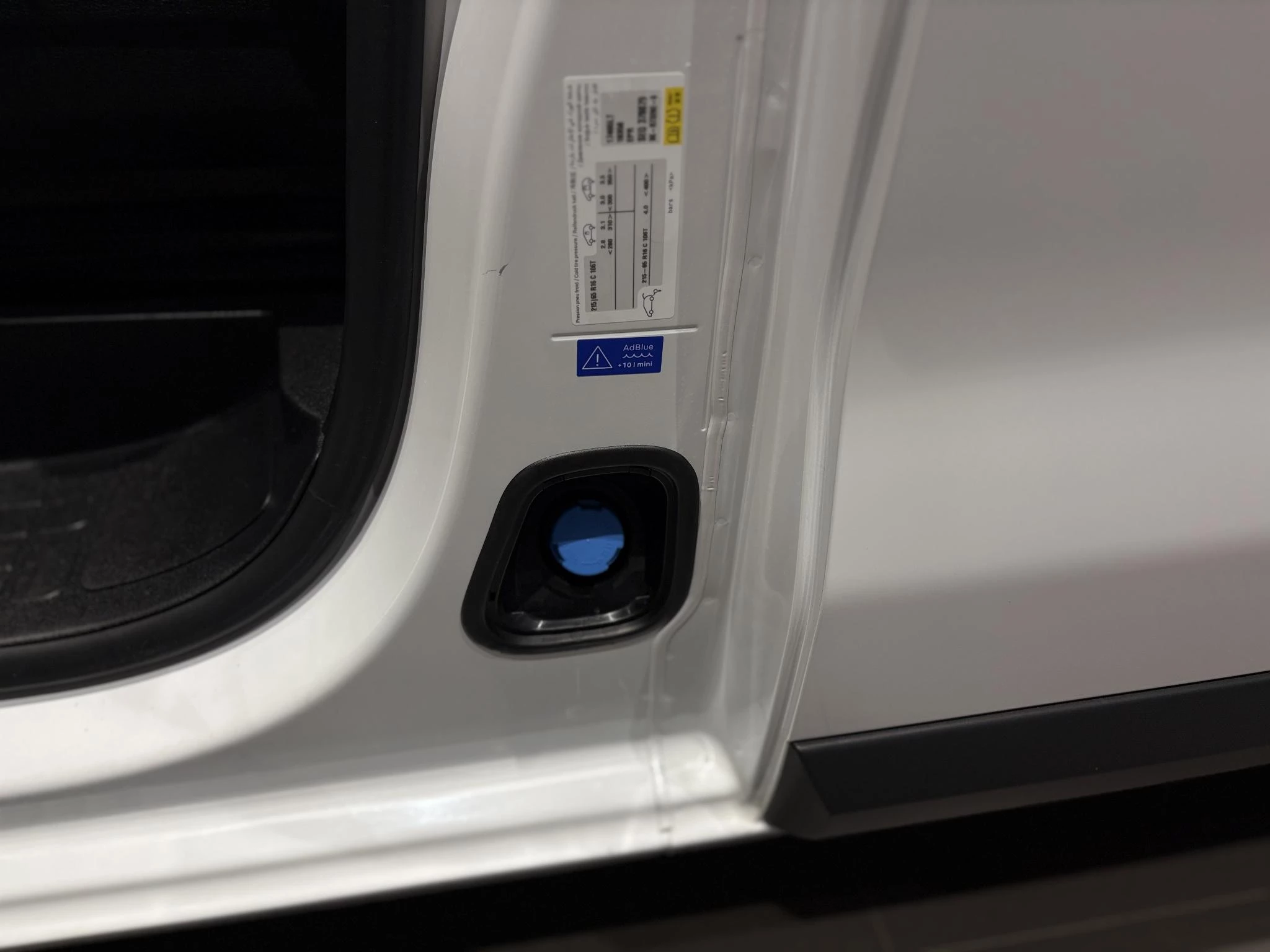 Peugeot-Expert-image-16