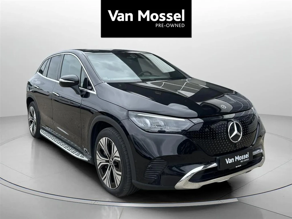 Mercedes-Benz-EQE-image-2