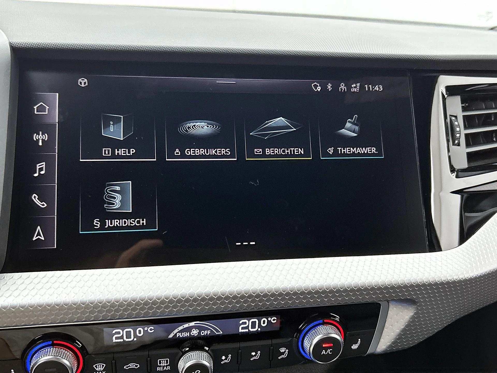 Audi-A1 Sportback-image-9