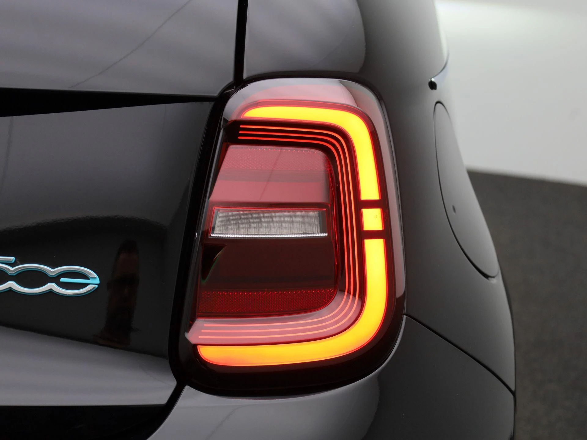 Fiat-500e-image-38