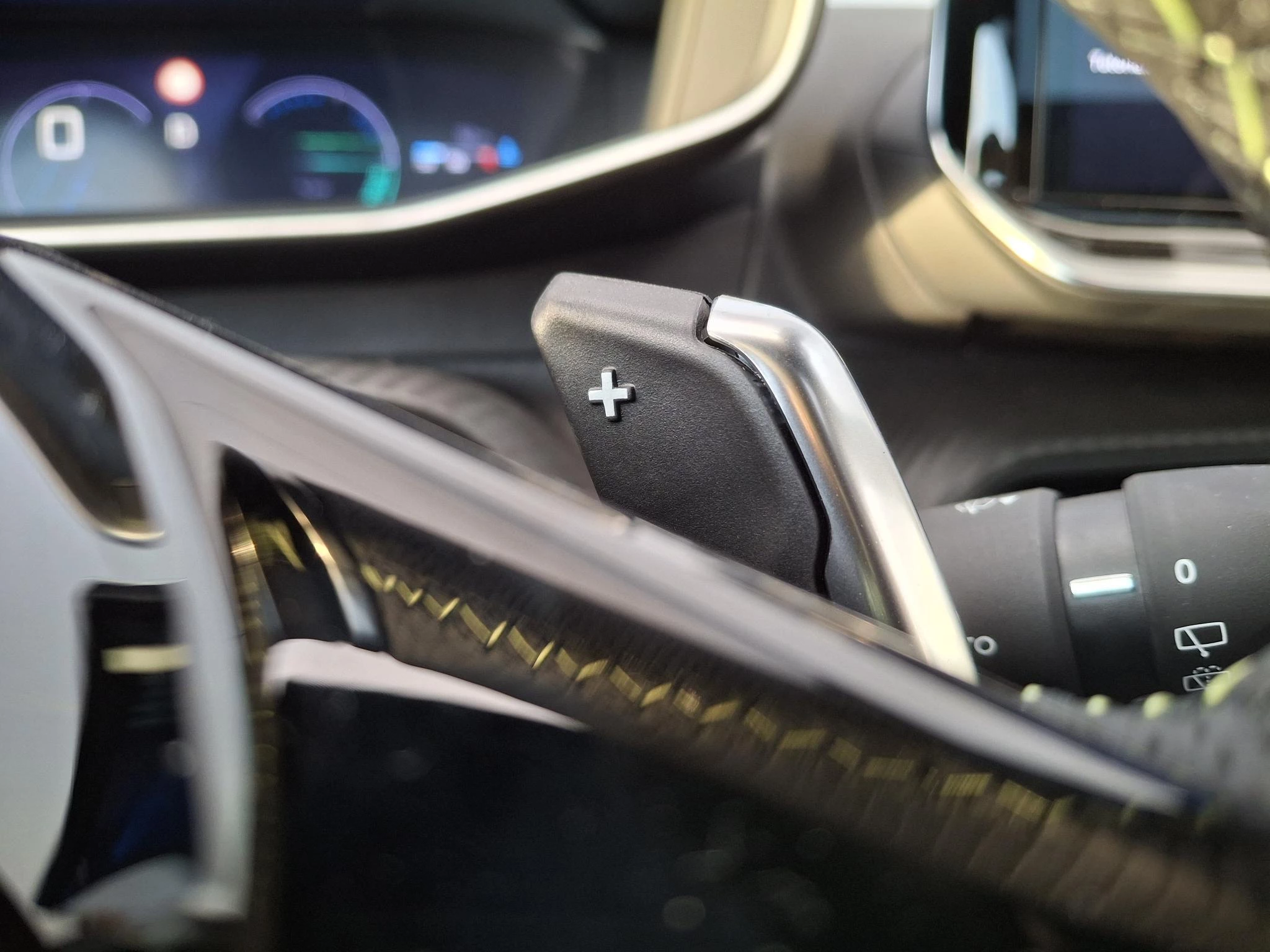 Peugeot 208 1.2 Hybrid 110 e-DCS6 GT