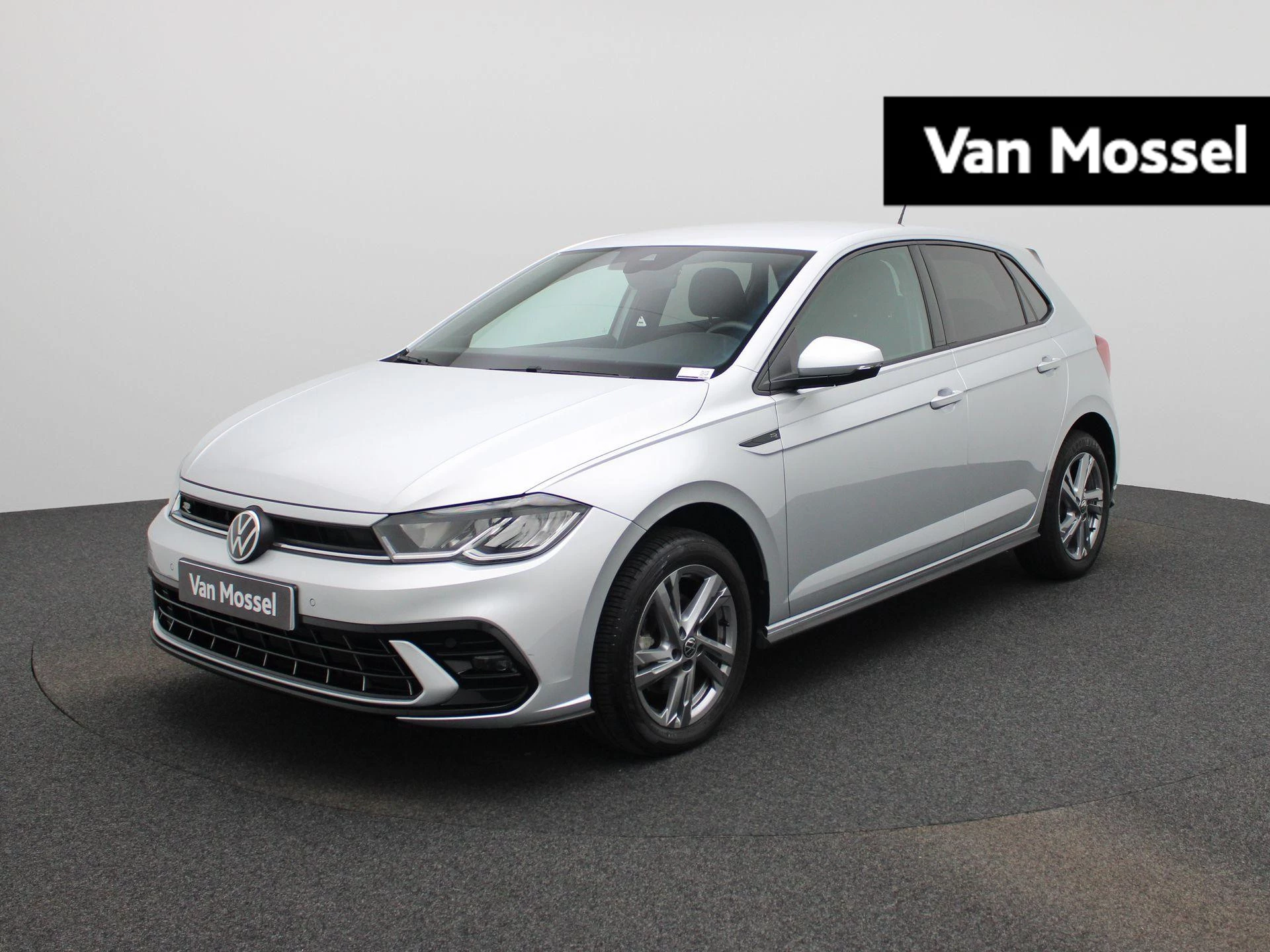 Volkswagen-Polo-image-0