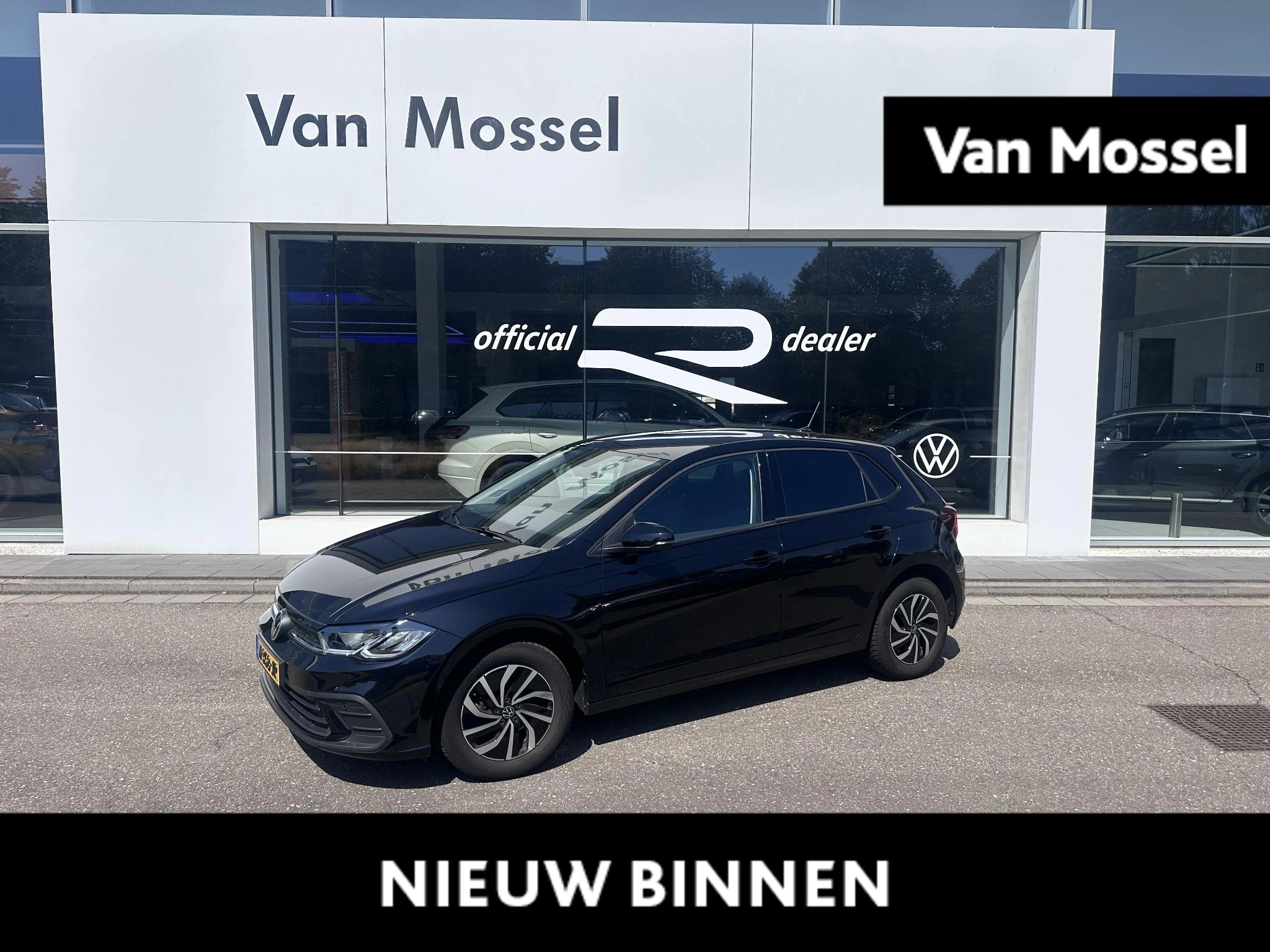 Volkswagen-Polo-image-0