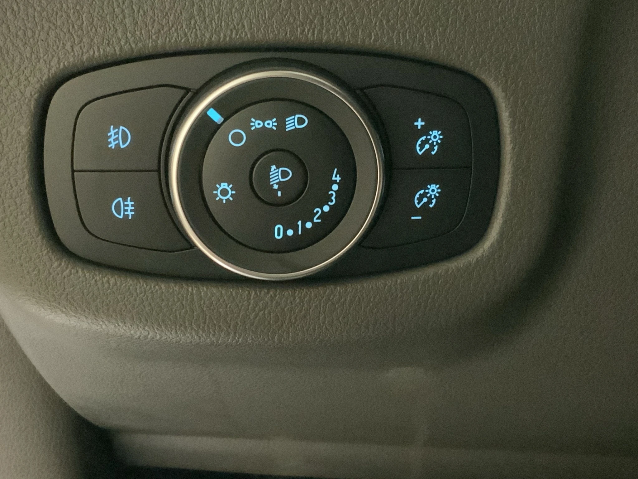 Ford-Transit Connect-image-20