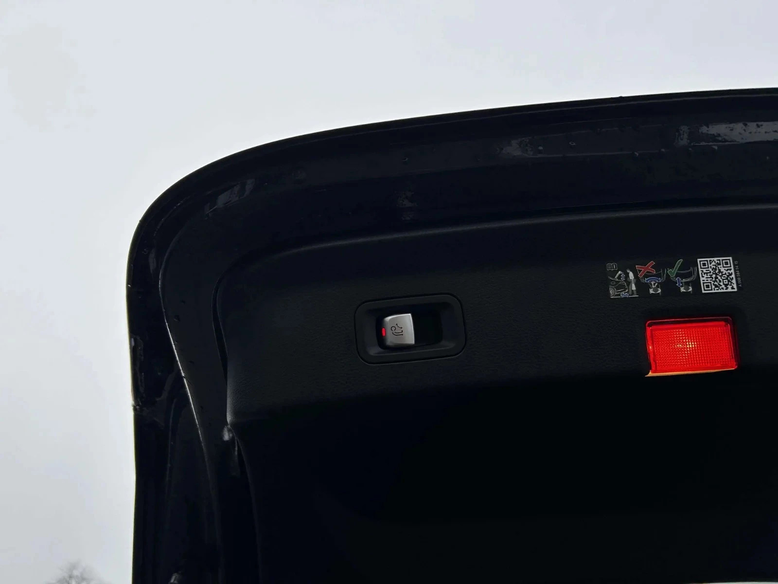 Mercedes-Benz-GLC-image-22