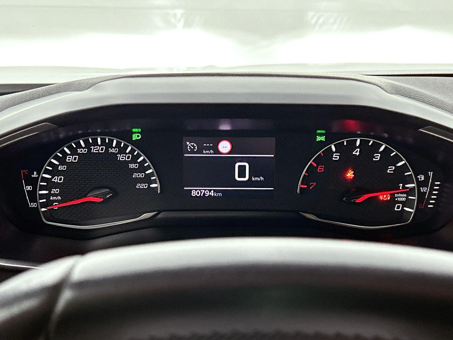 Peugeot-2008-image-8