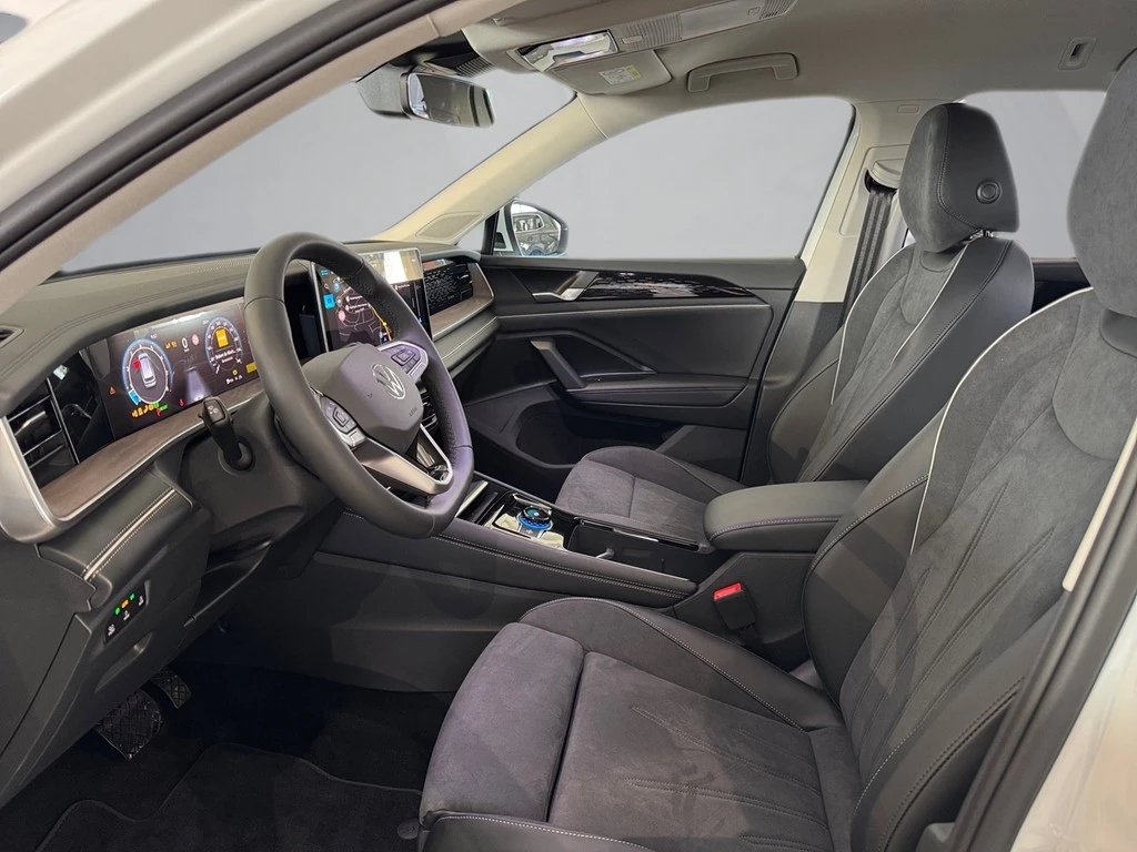 Volkswagen Tayron 1,5 l eTSI 110 kW 7-DSG Elegance , AHK