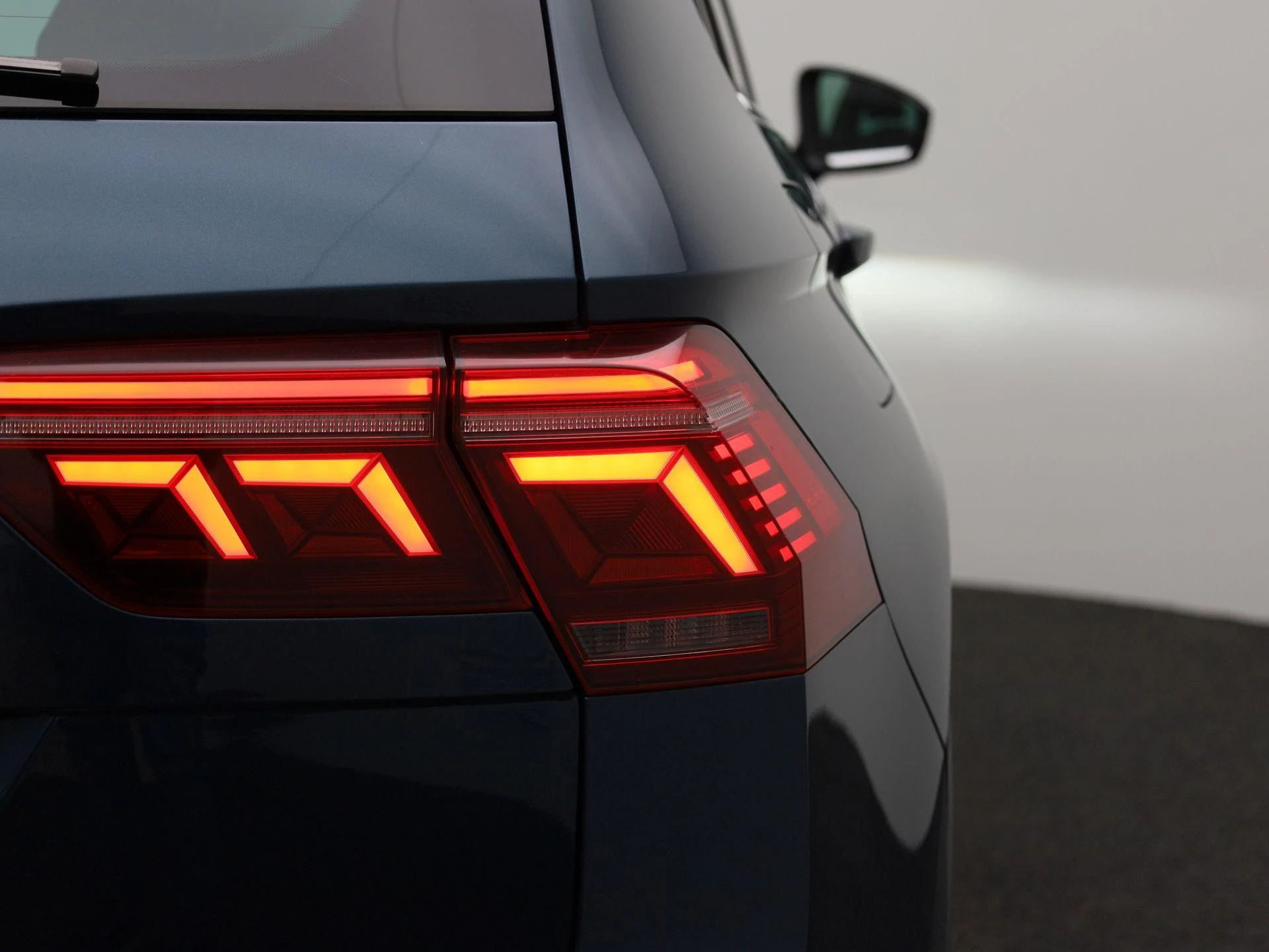 Volkswagen-Tiguan-image-44