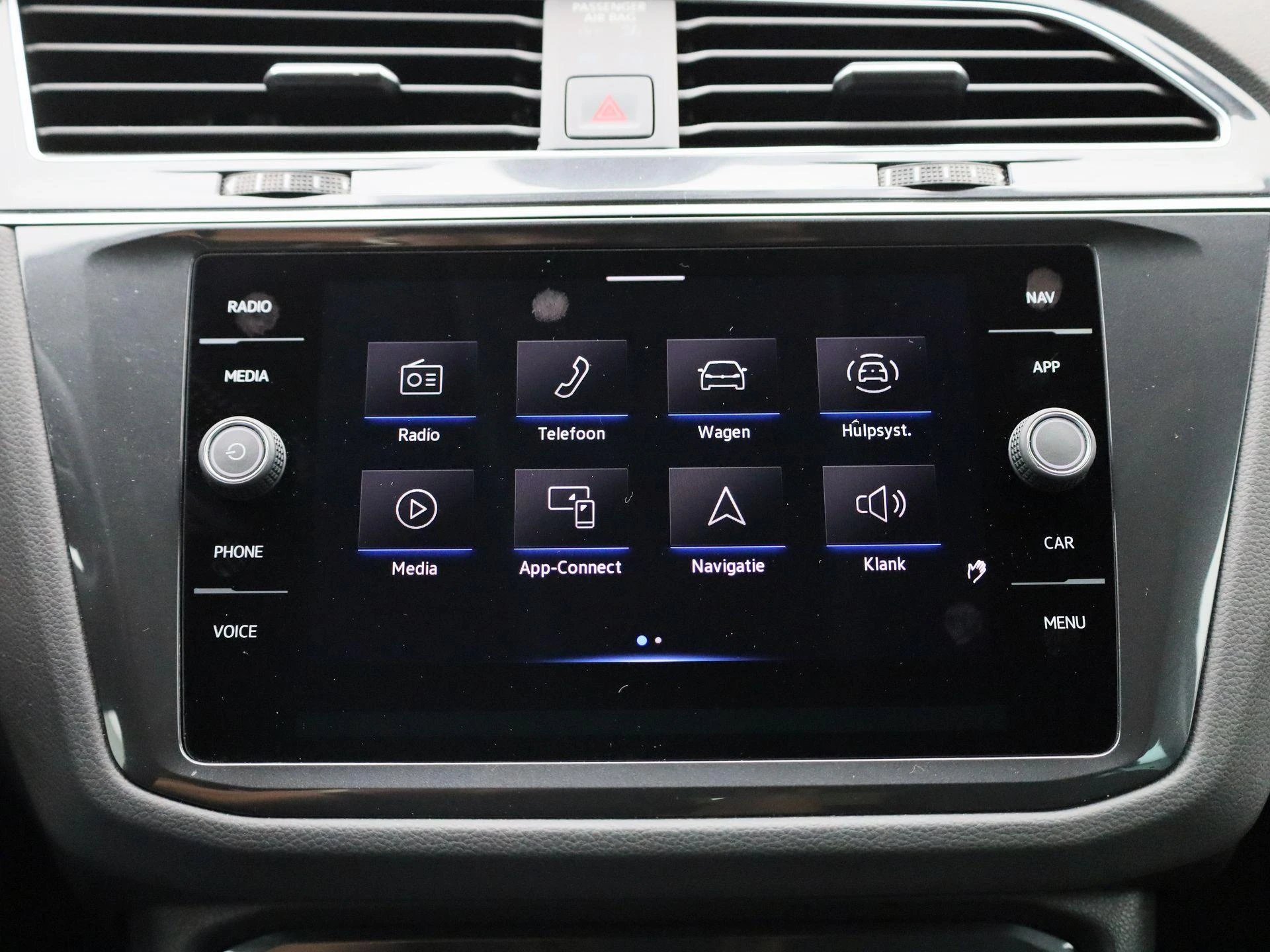 Volkswagen-Tiguan-image-27