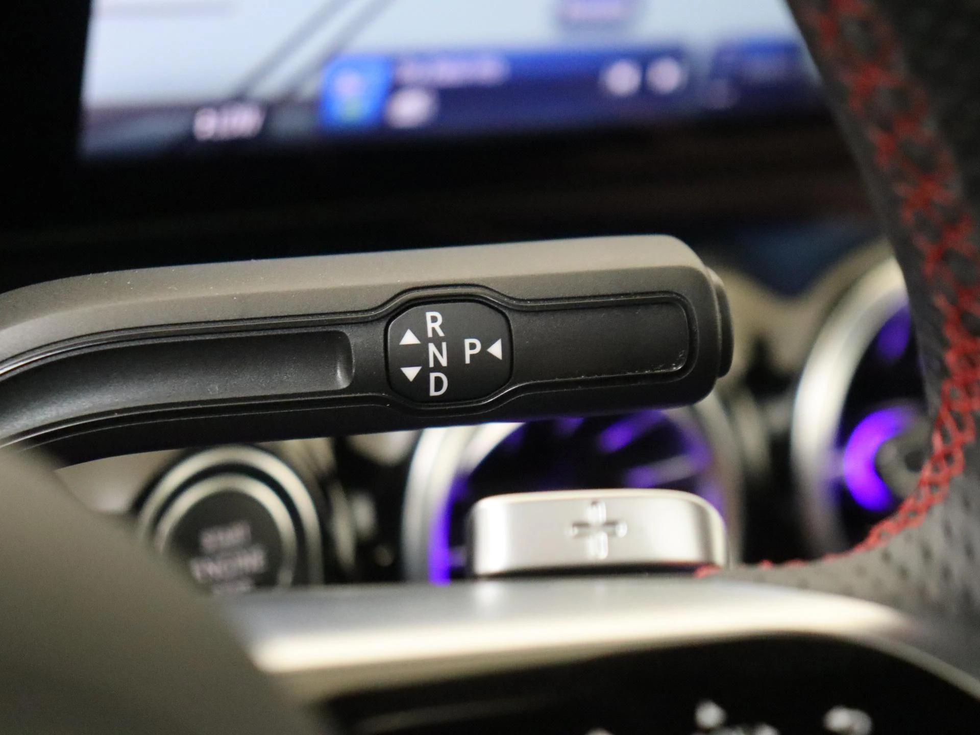 Mercedes-Benz-GLA-image-14