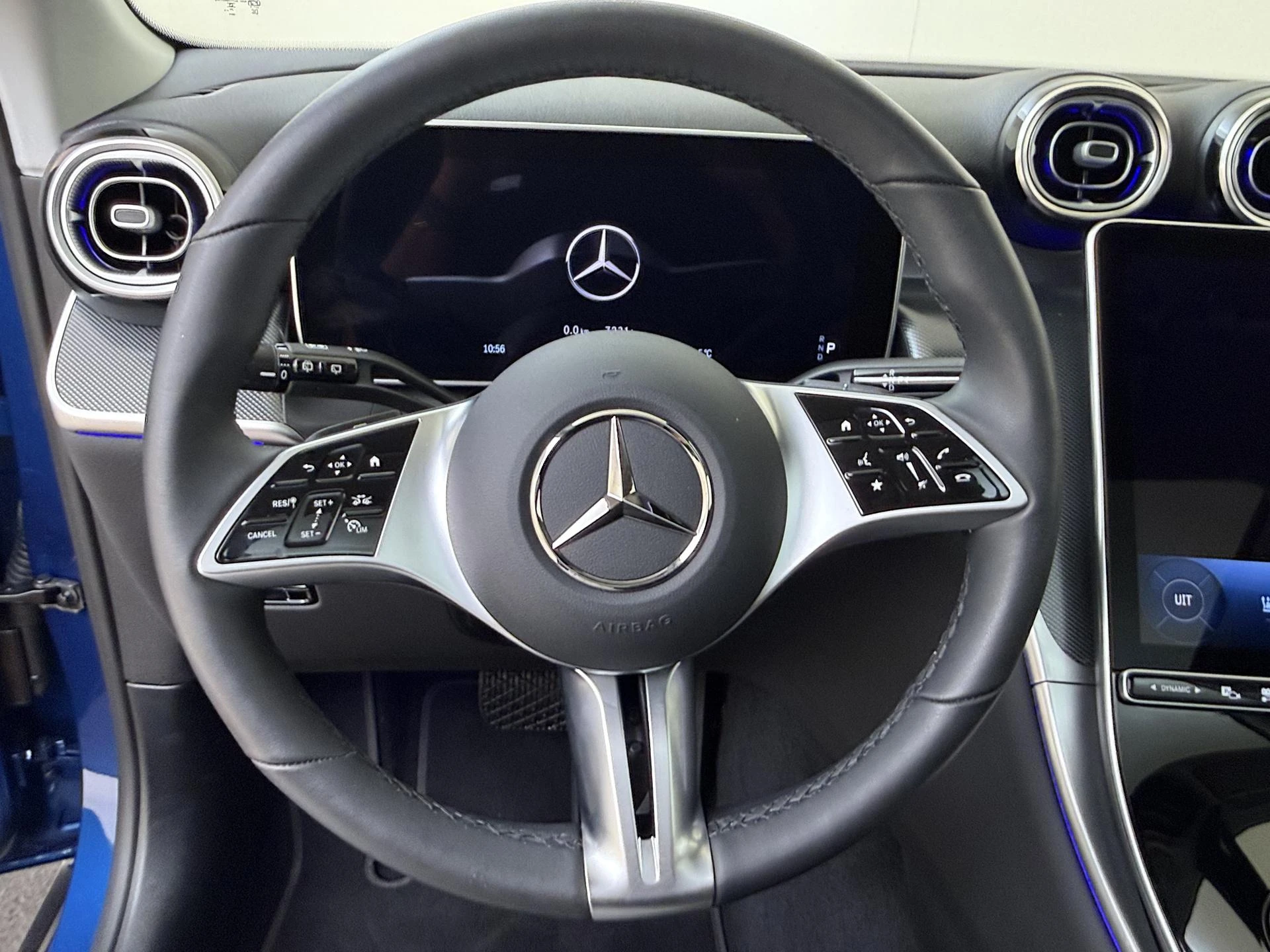 Mercedes-Benz-GLC-image-9