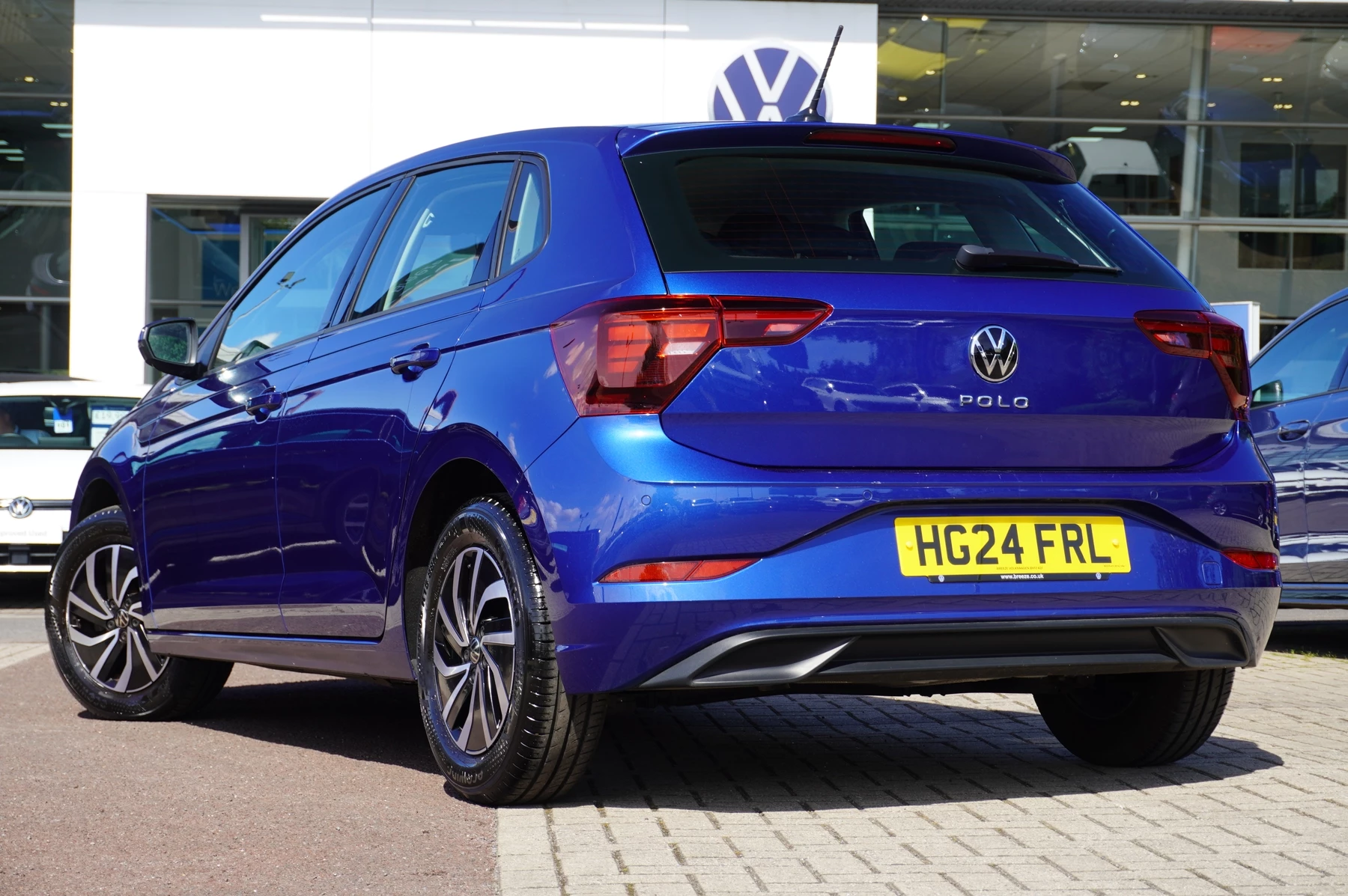 Volkswagen-Polo-image-2