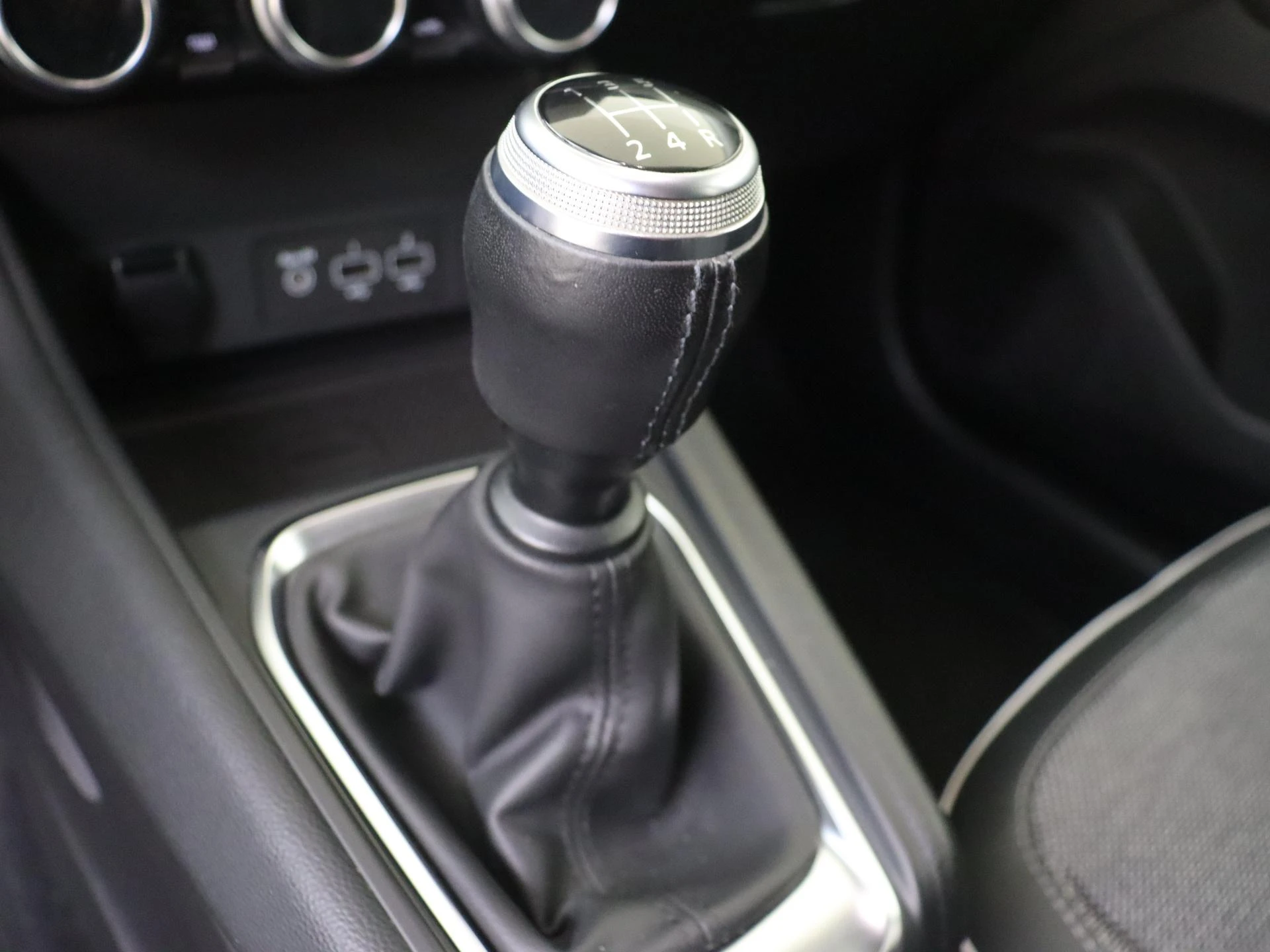 Renault-Captur-image-13