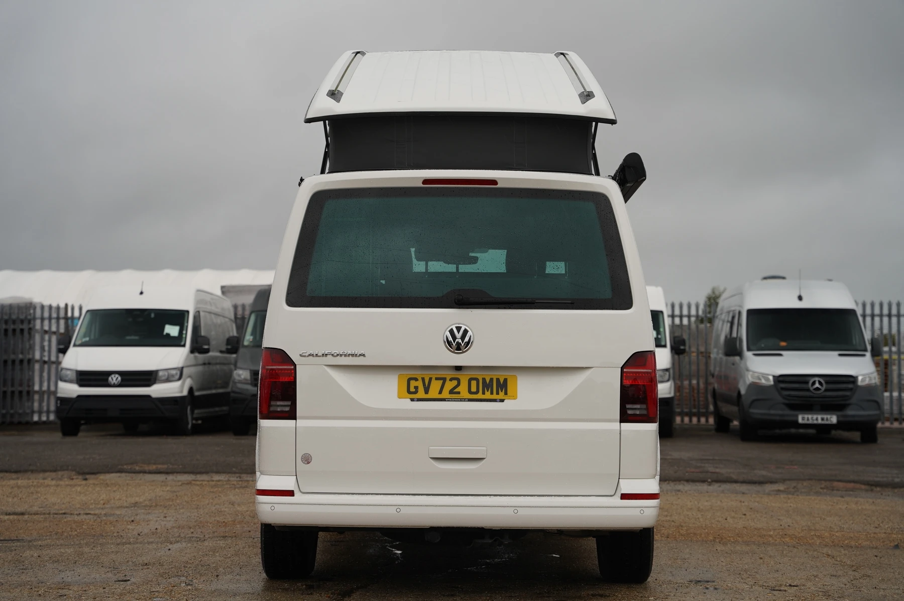 Volkswagen-California-image-12