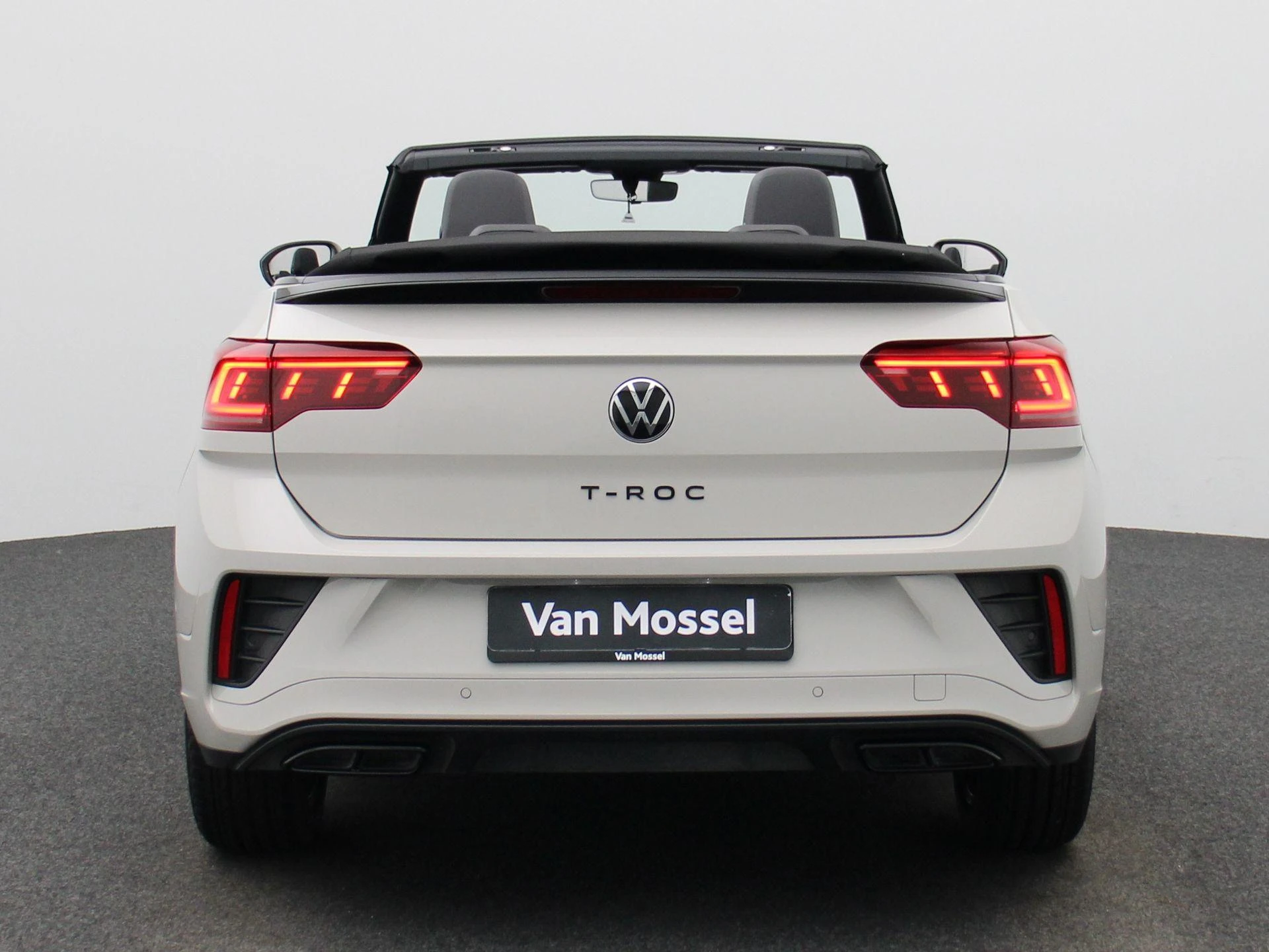 Volkswagen-T-Roc-image-4