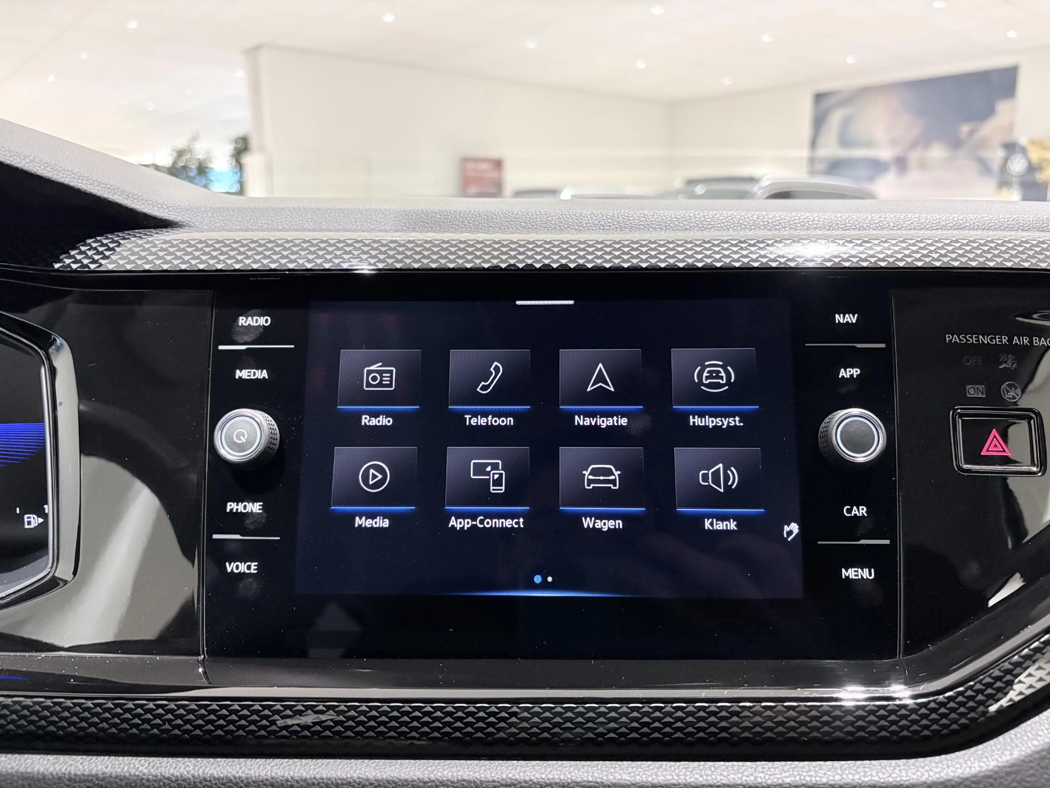 Volkswagen-Polo-image-23