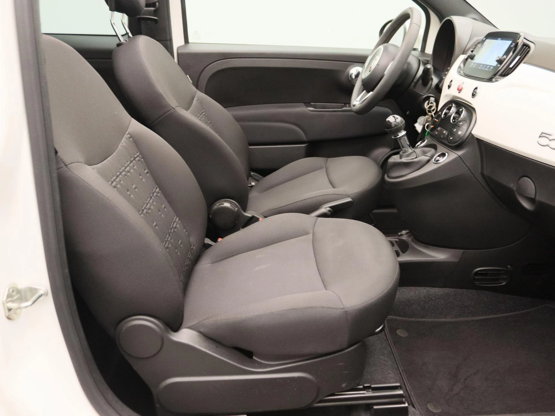 Fiat-500C-image-23