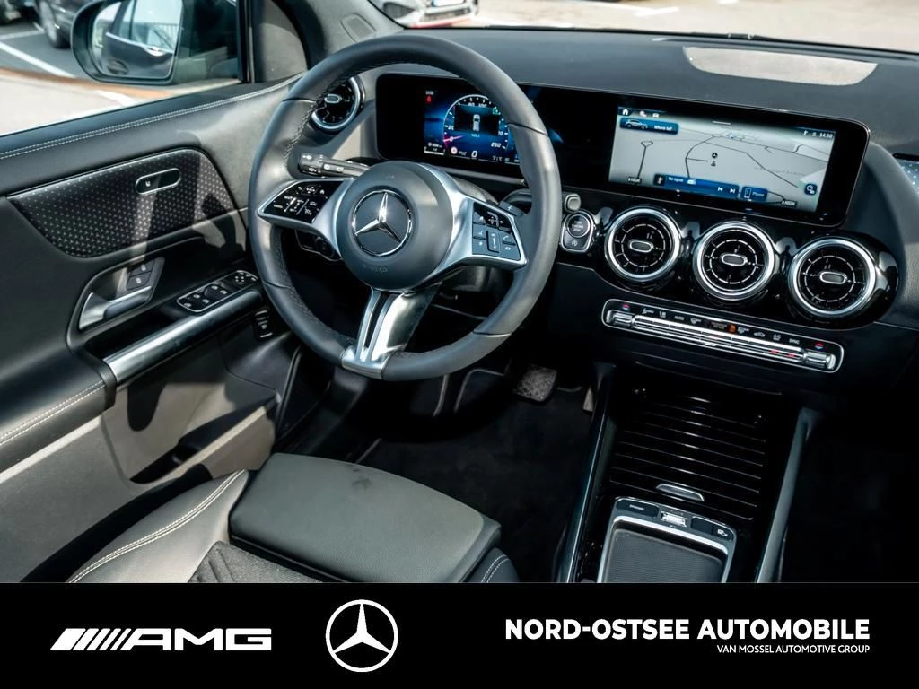 Mercedes-Benz-GLA-image-7