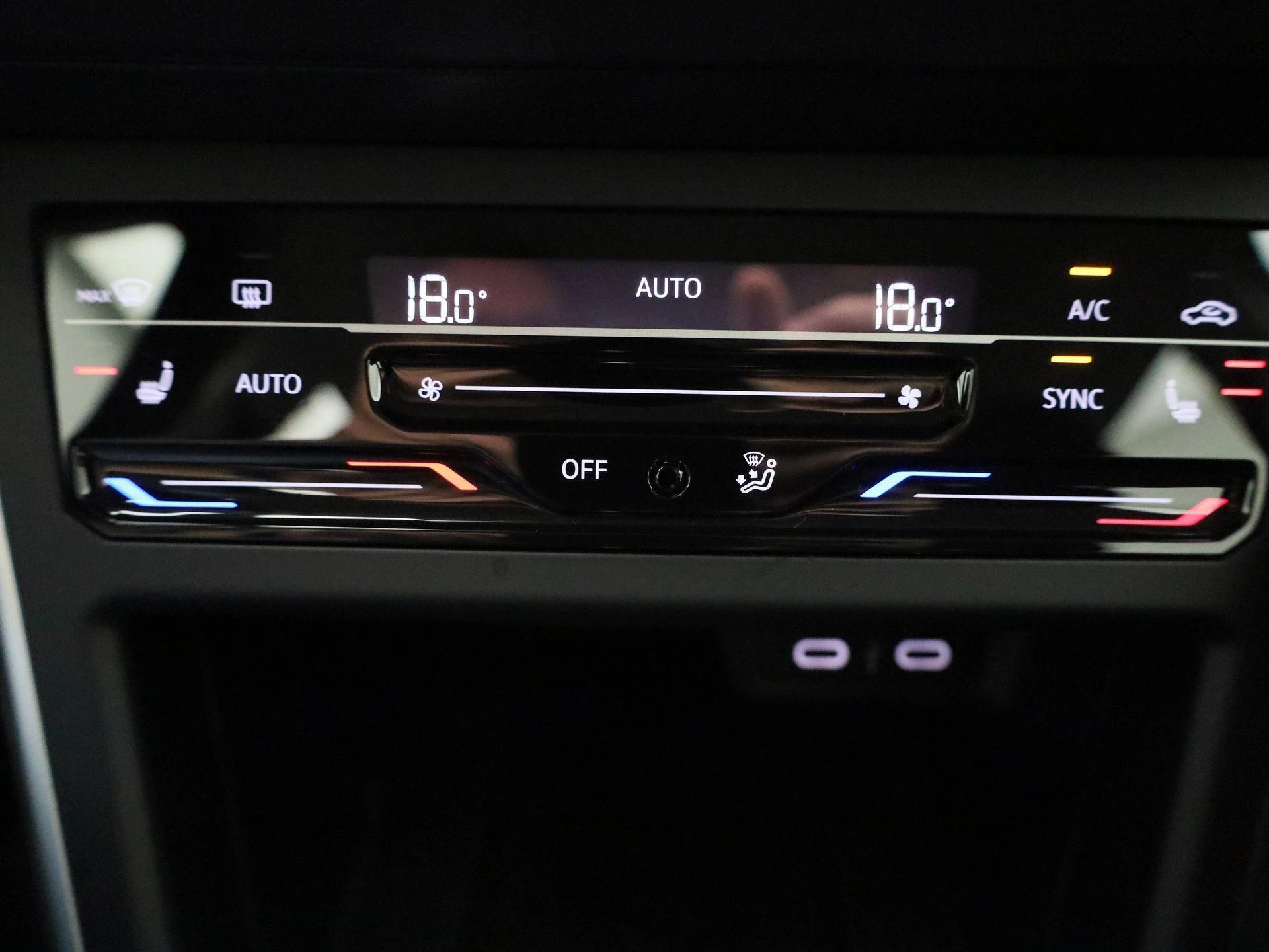 Volkswagen Polo 1.0 TSI Life Business