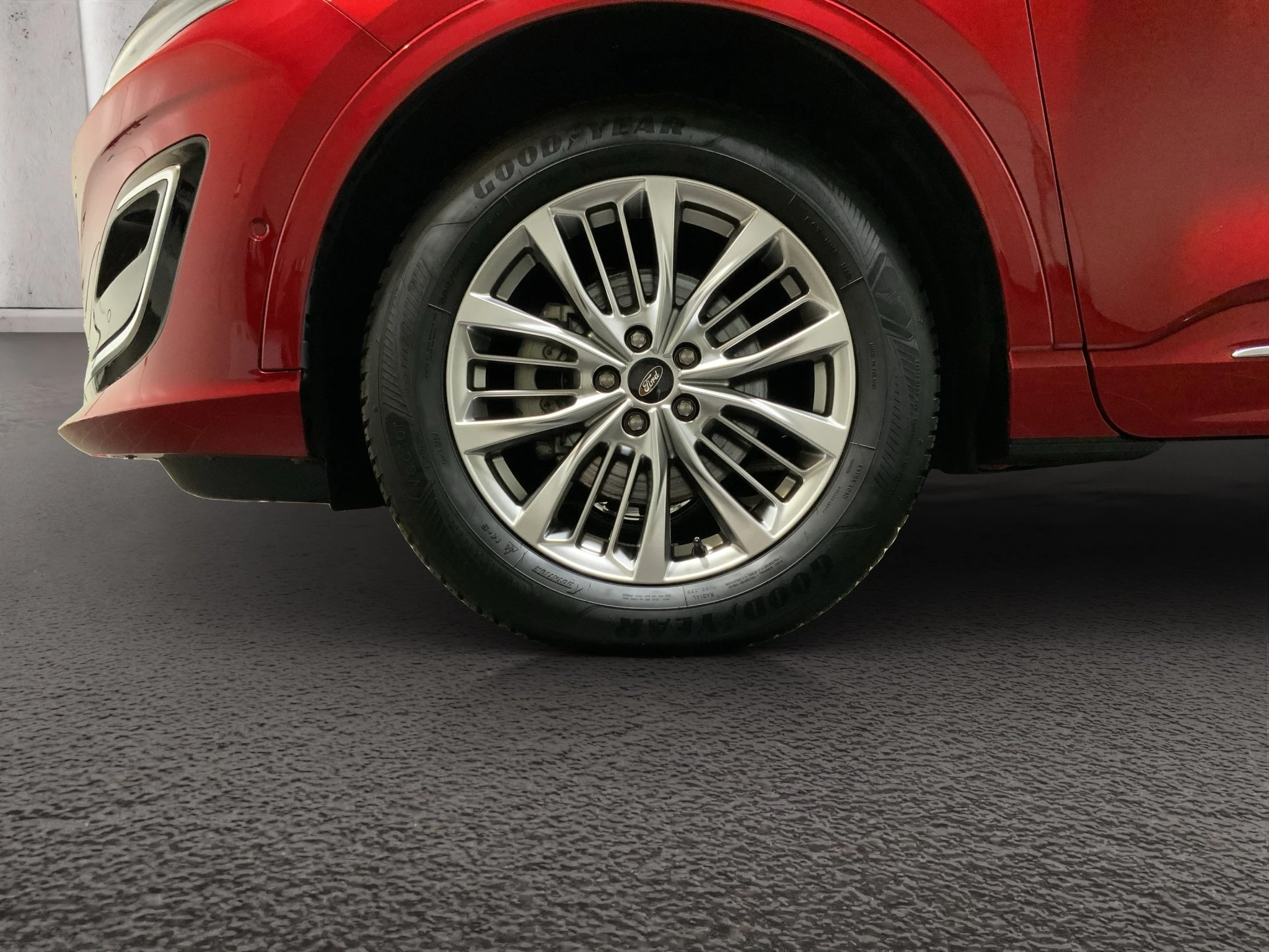 Ford-Kuga-image-8
