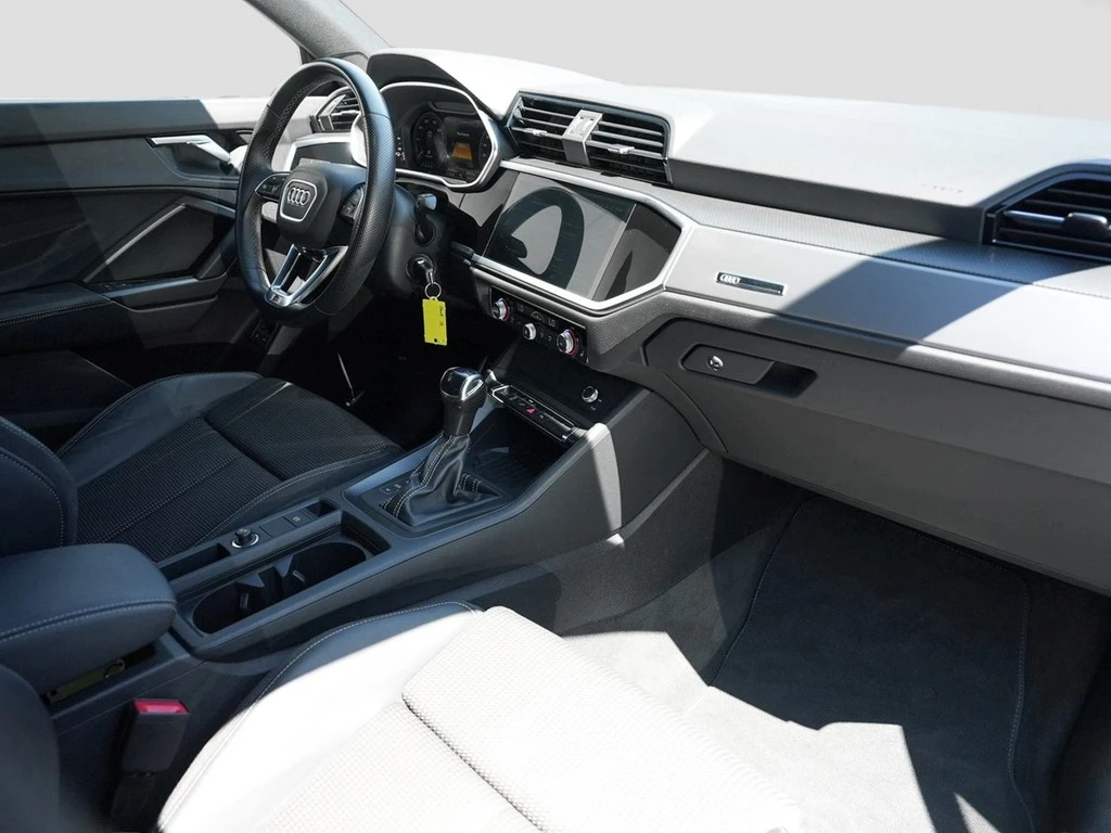 Audi-Q3-image-7