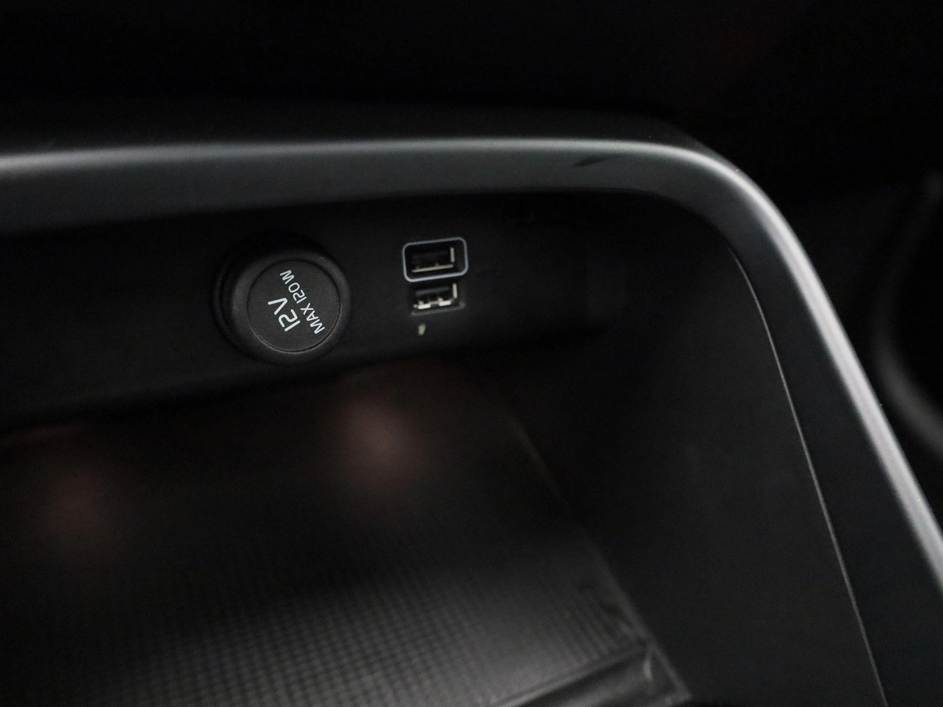 Volvo-XC40-image-22