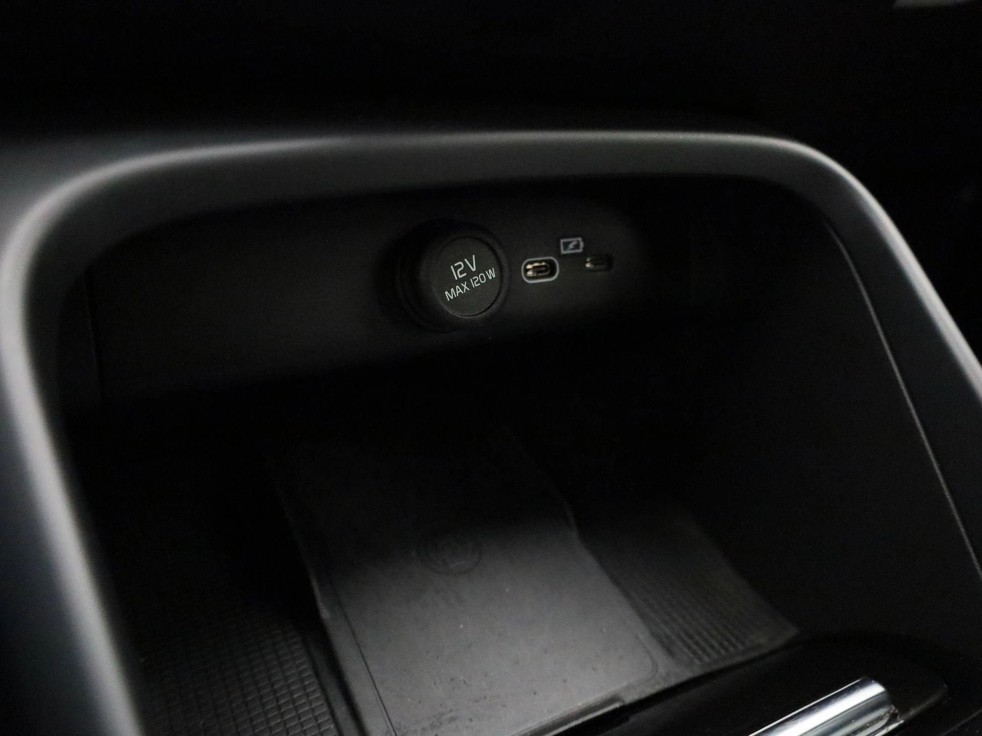 Volvo-XC40-image-27