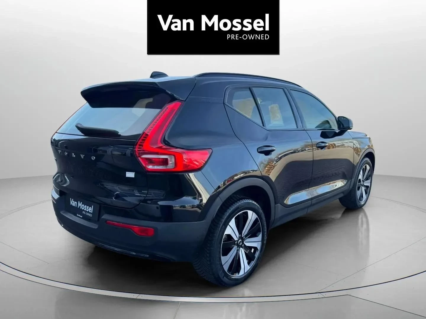 Volvo-XC40-image-4