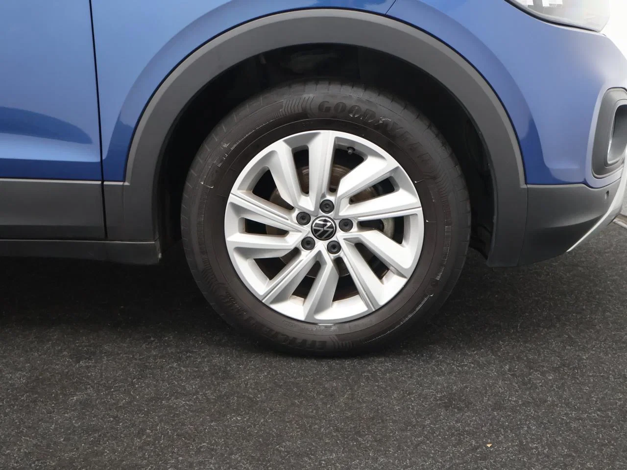 Volkswagen-T-Cross-image-1