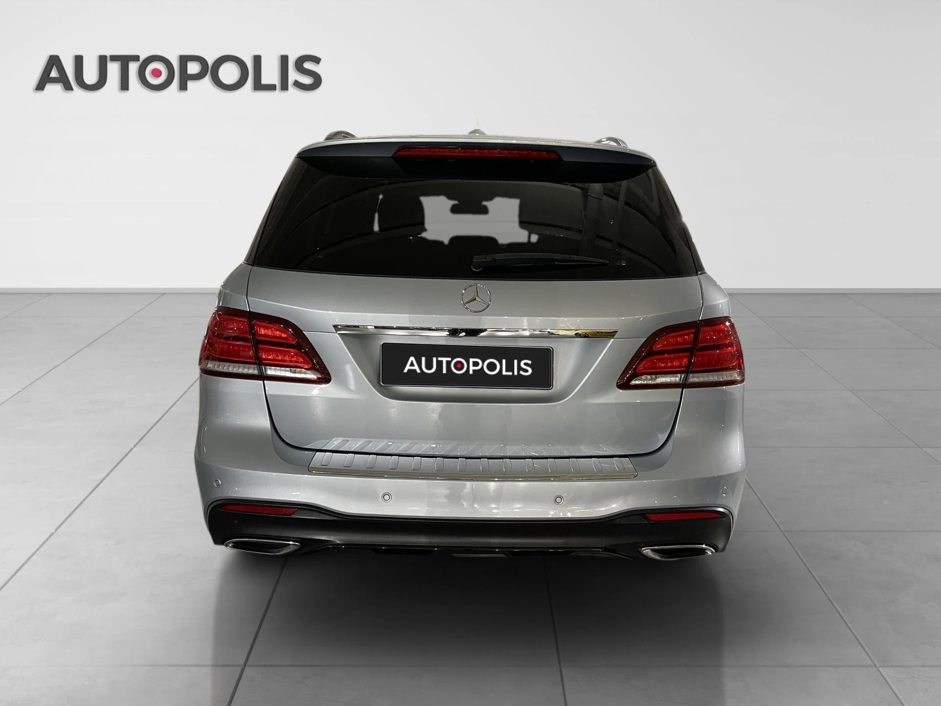 Mercedes-Benz-GLE-image-16