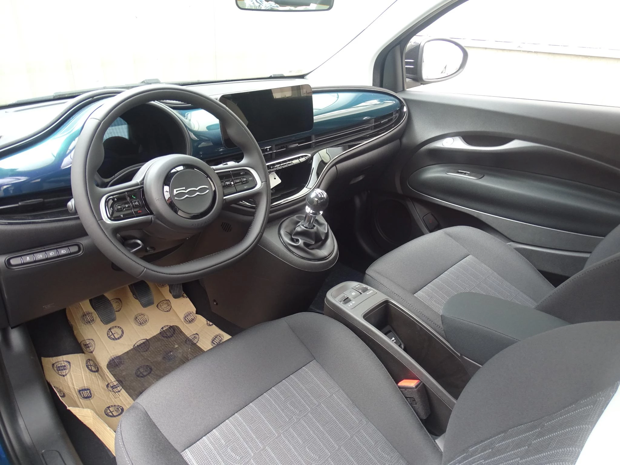 Fiat 500 1.0 Hybrid ICON +comfort pack+pano dak