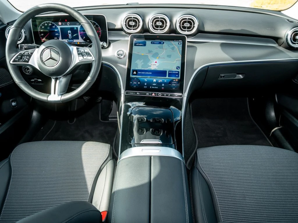 Mercedes-Benz-C-Klasse 200 d-image-13
