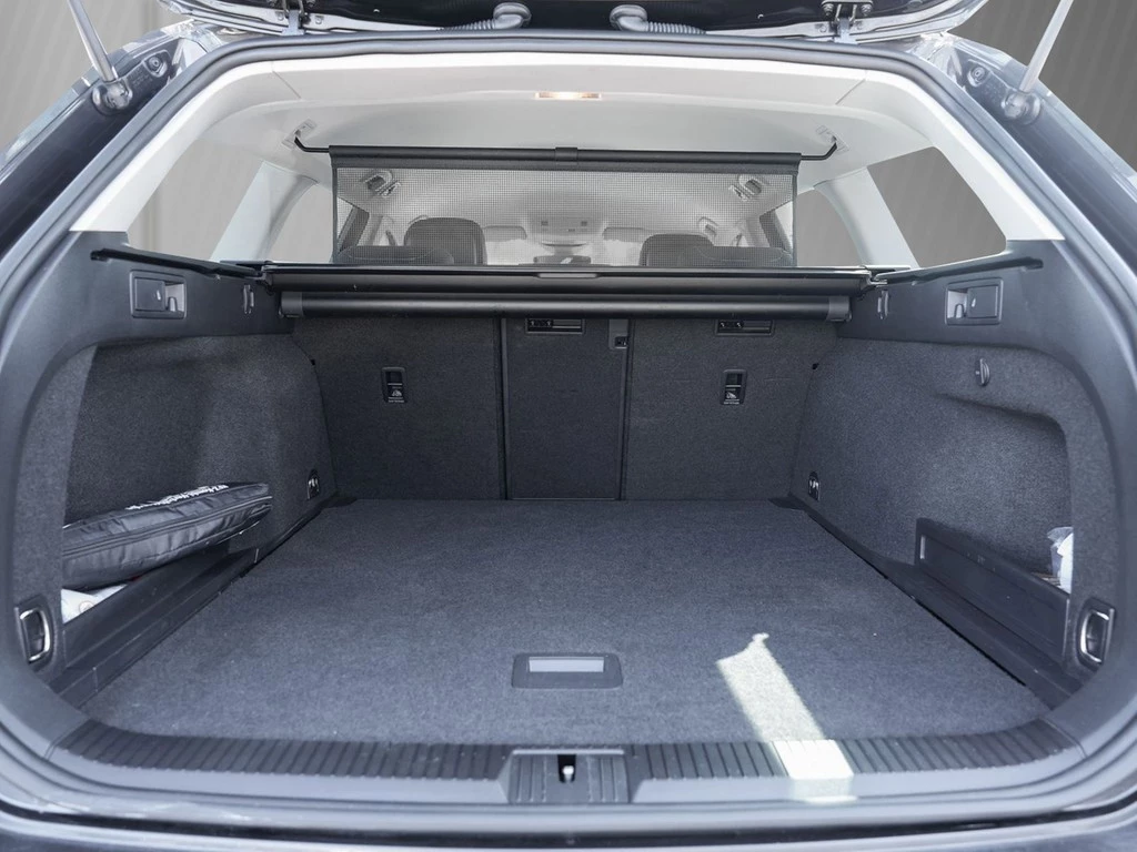Volkswagen Passat Variant 2.0 TDI DSG Business *IQ-Drive*Navi*App-Conn*Travel-Assist*Kamera*230Volt Steckdose*u