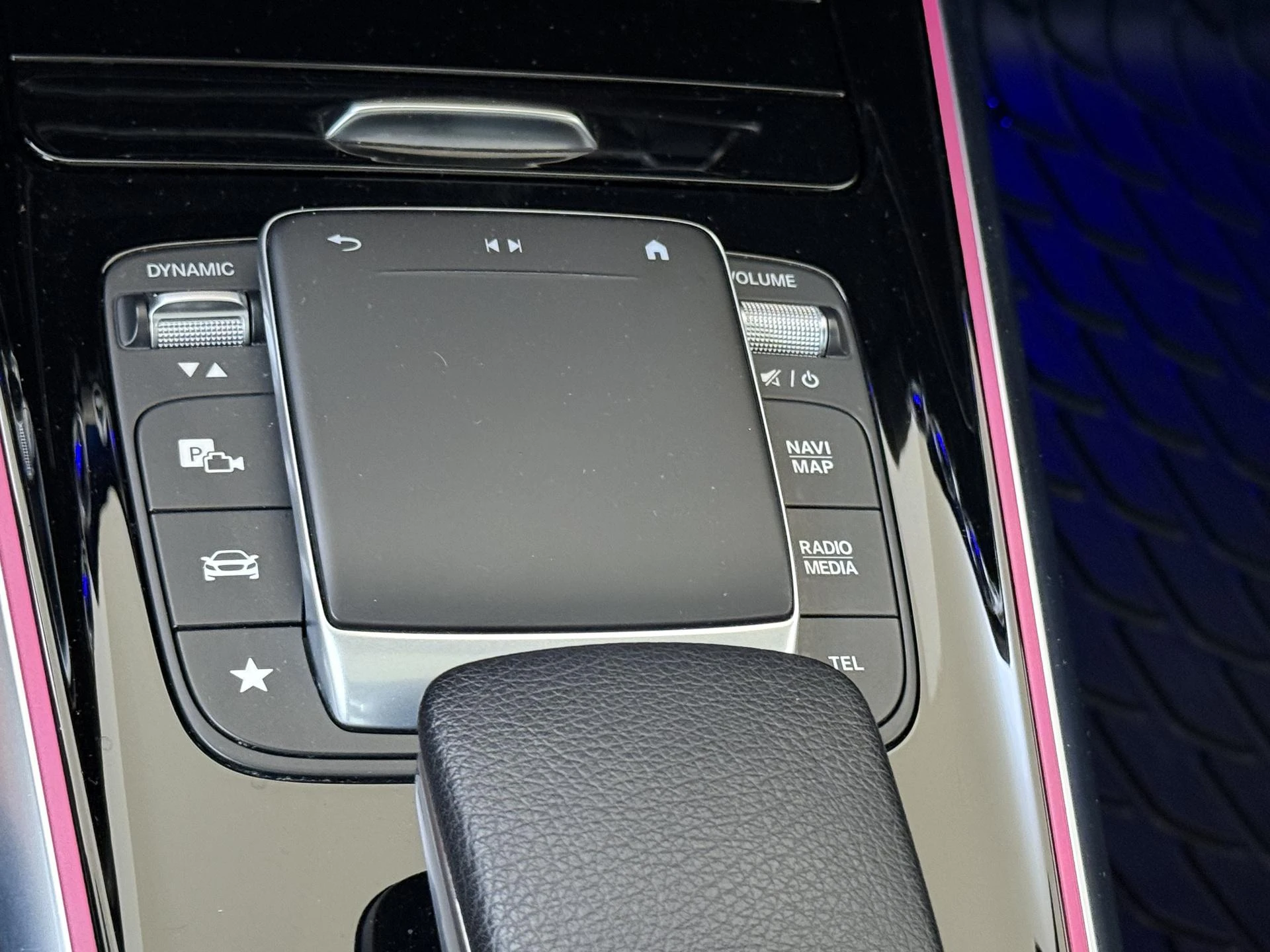 Mercedes-Benz-B-Klasse-image-20