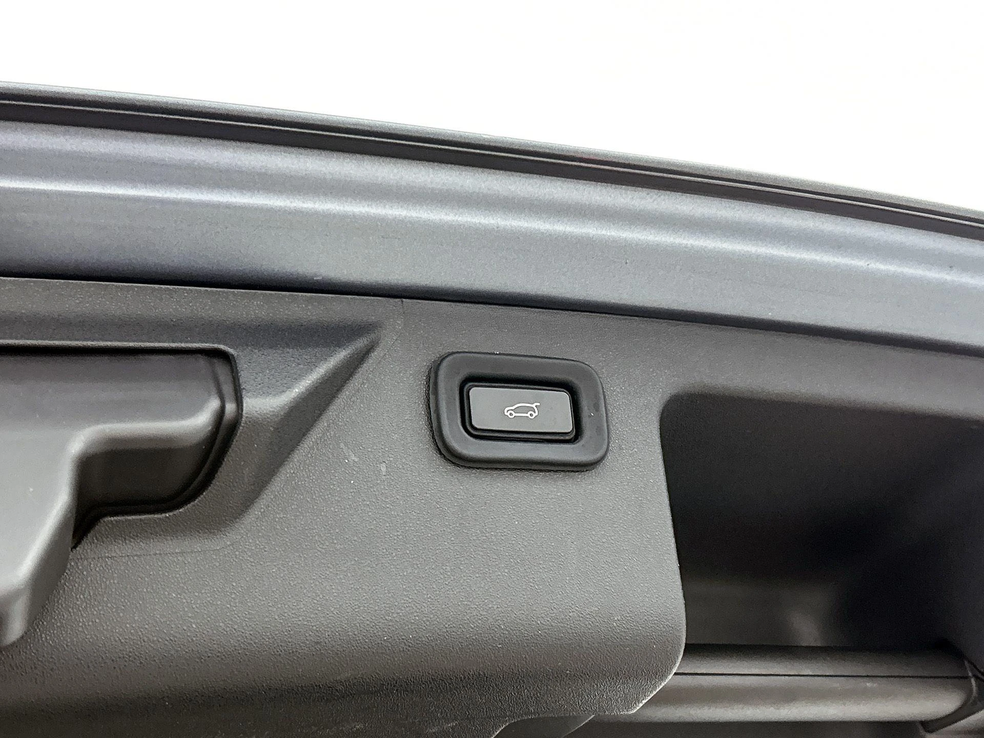 Land Rover-Discovery Sport-image-22