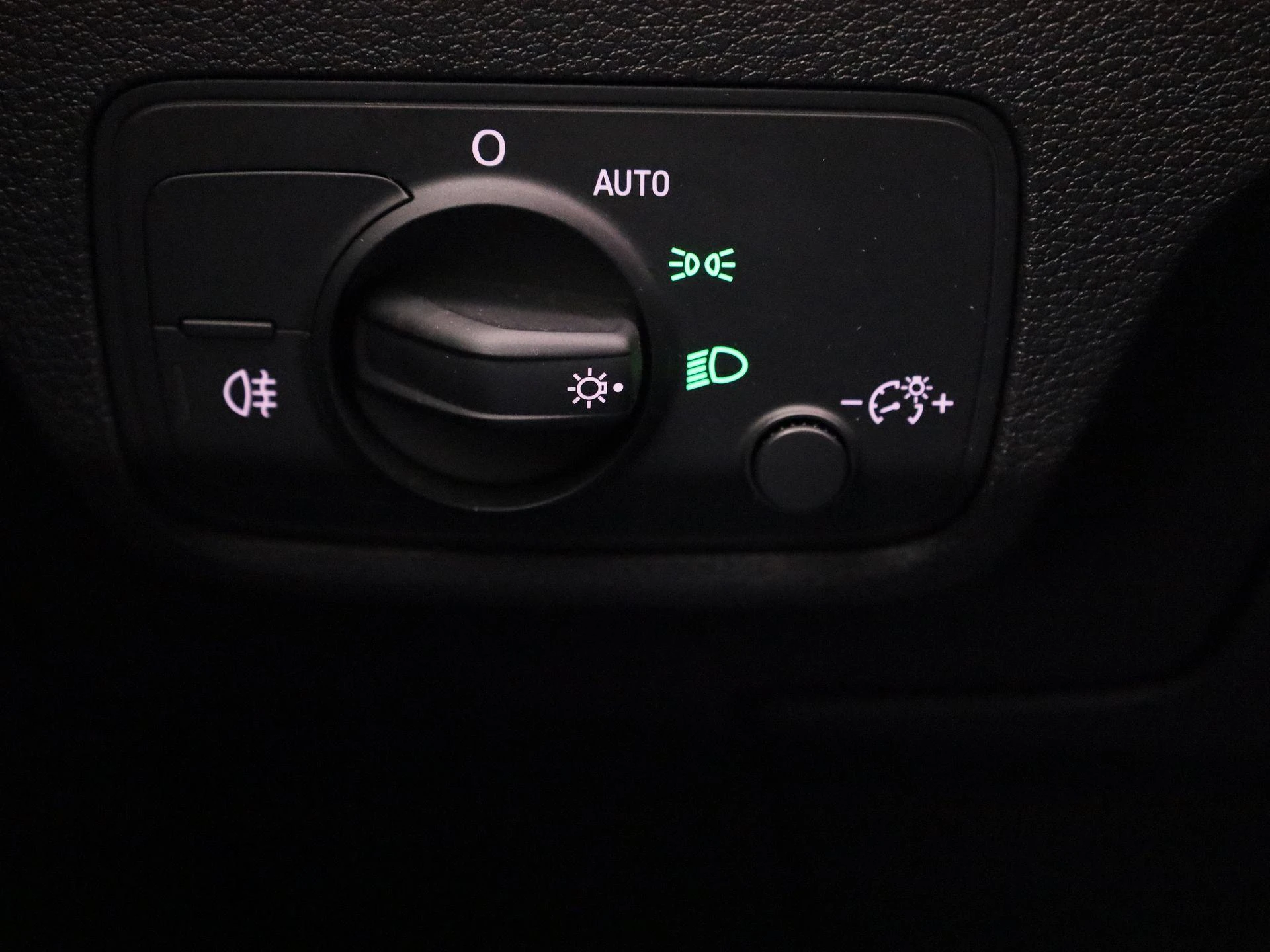 Audi-Q2-image-25