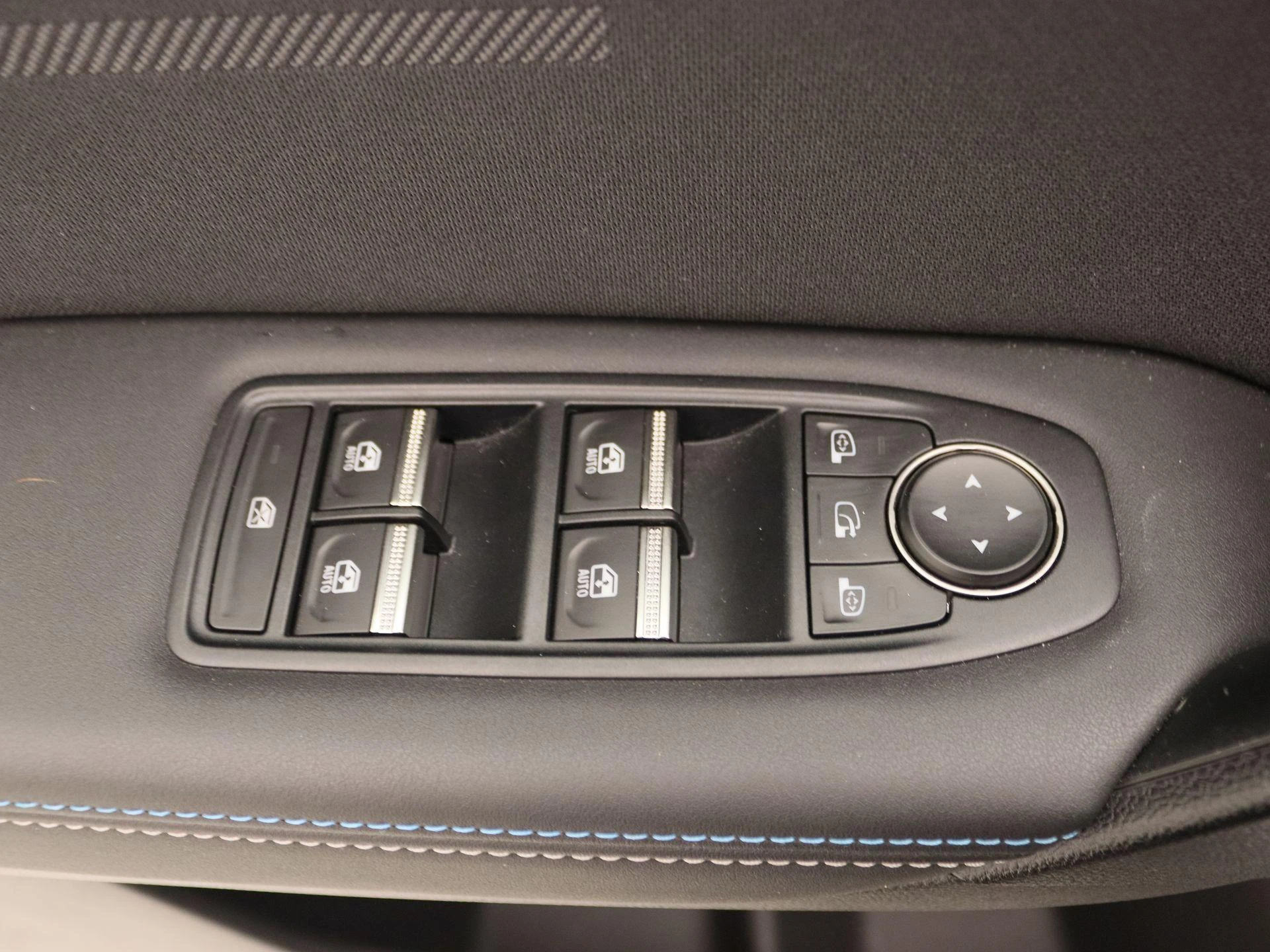 Renault-Captur-image-20