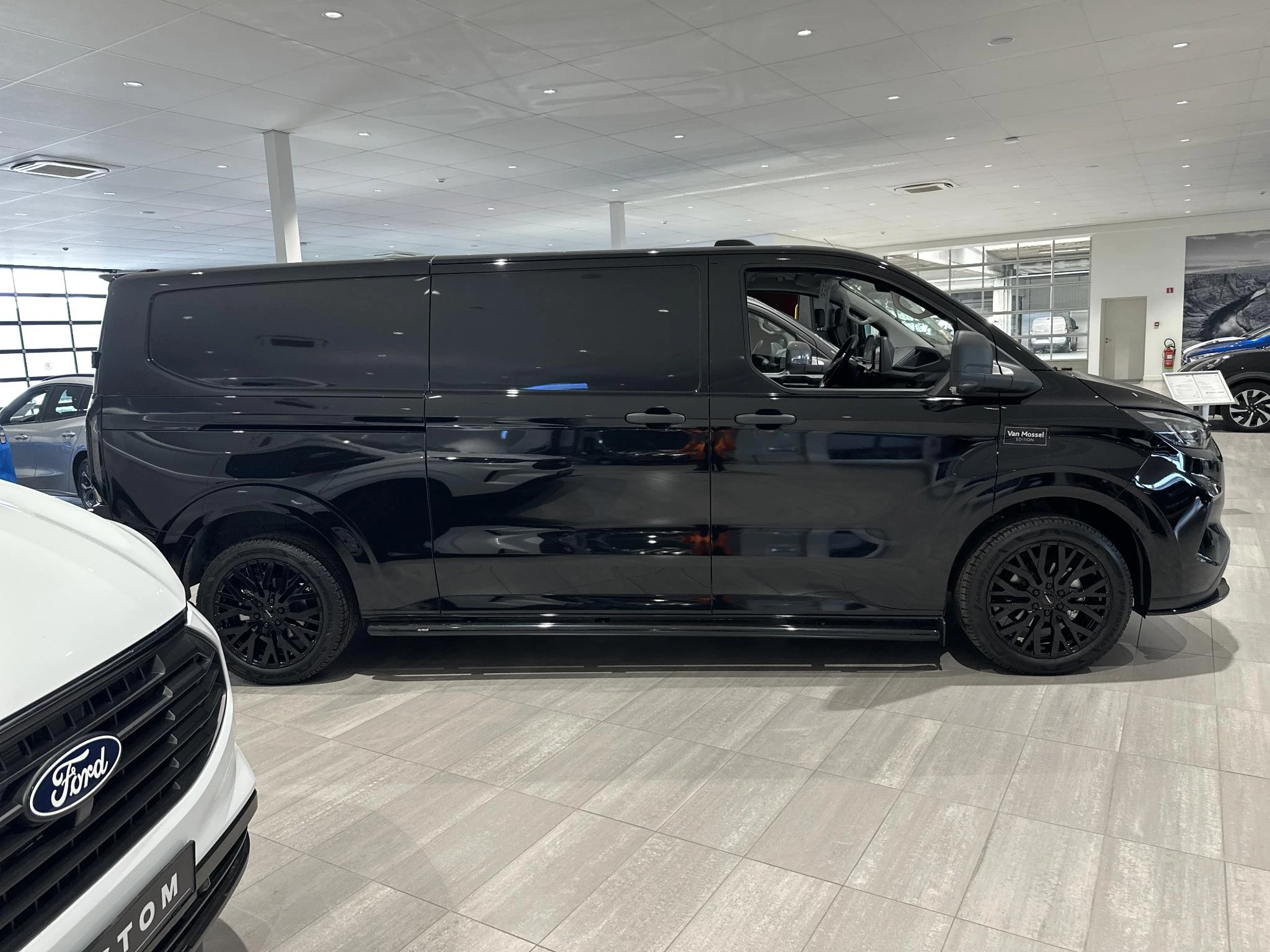 Ford Transit Custom 320L Van Mossel Edition - Blackpack - Camera