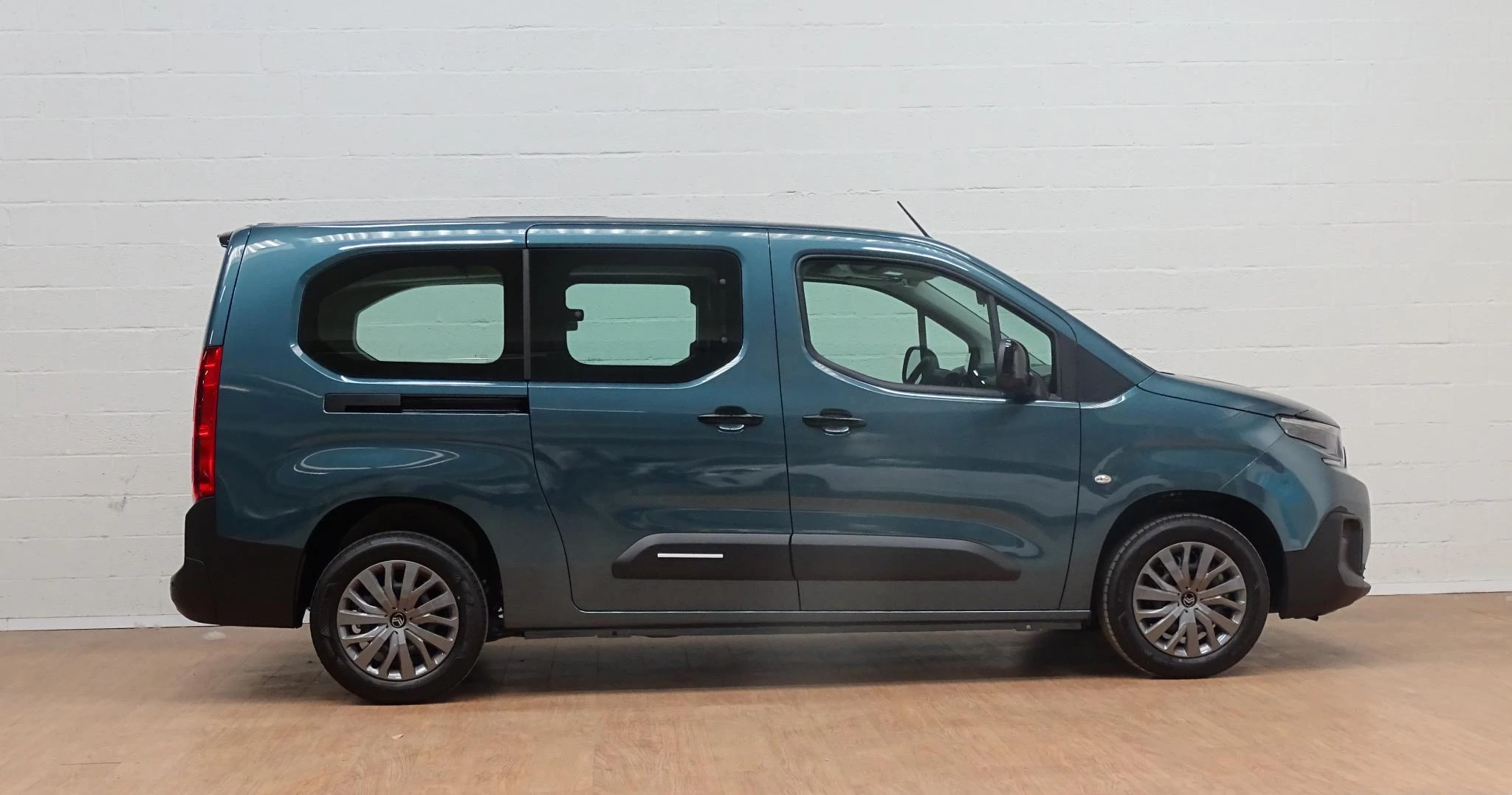 Citroën Berlingo MPV XL 1.5 BlueHDi 100 S&S BVM6 PLUS