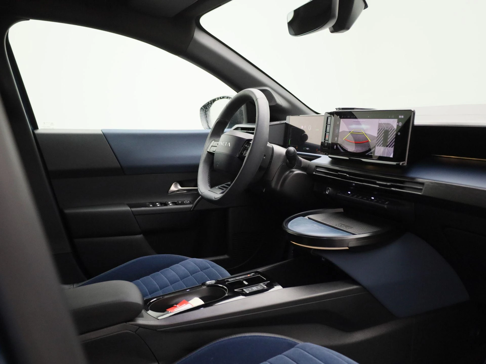 Lancia Ypsilon Edizione Cassina Limitata 51 kWh