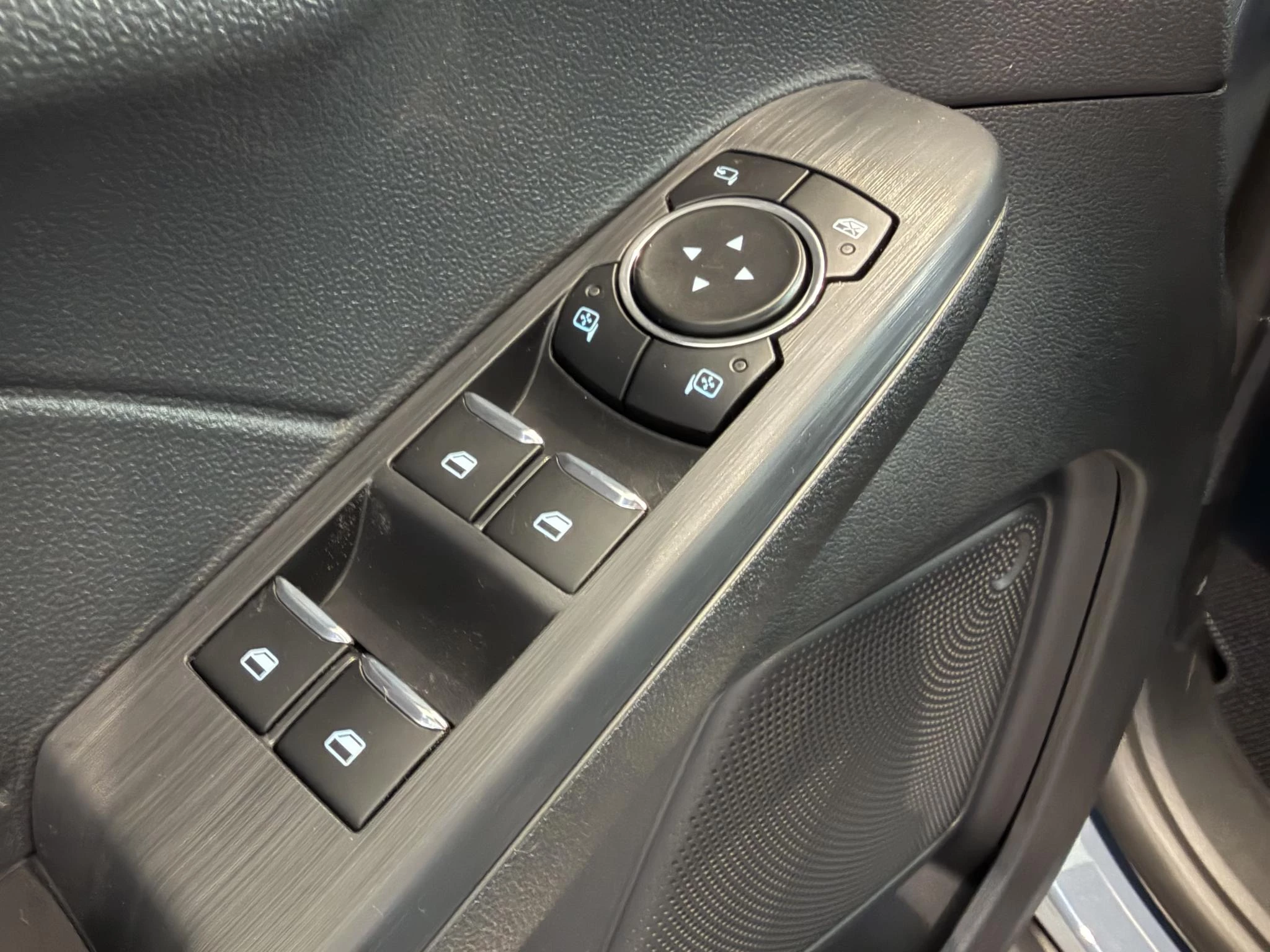 Ford-Kuga-image-21