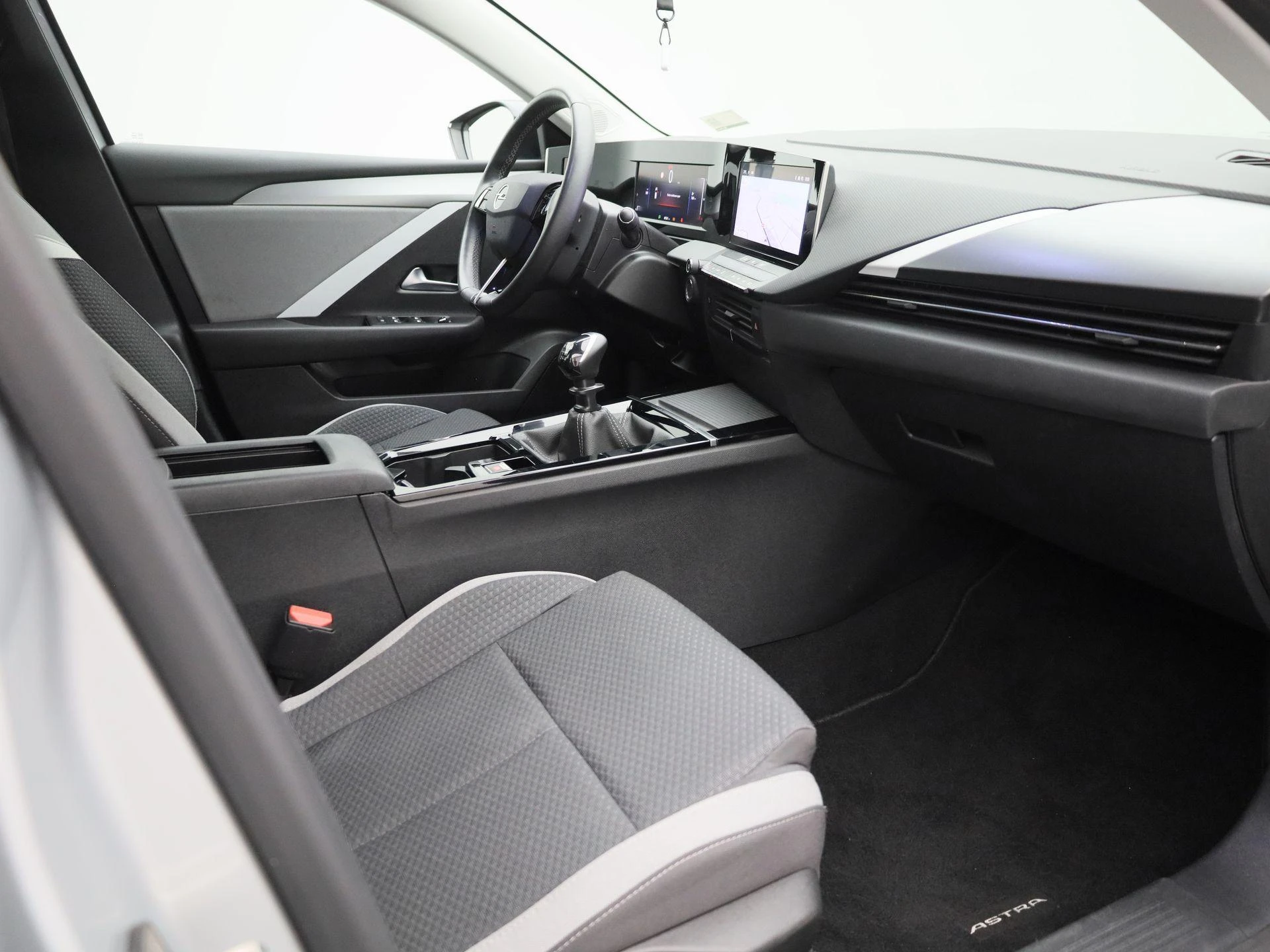 Opel-Astra-image-34