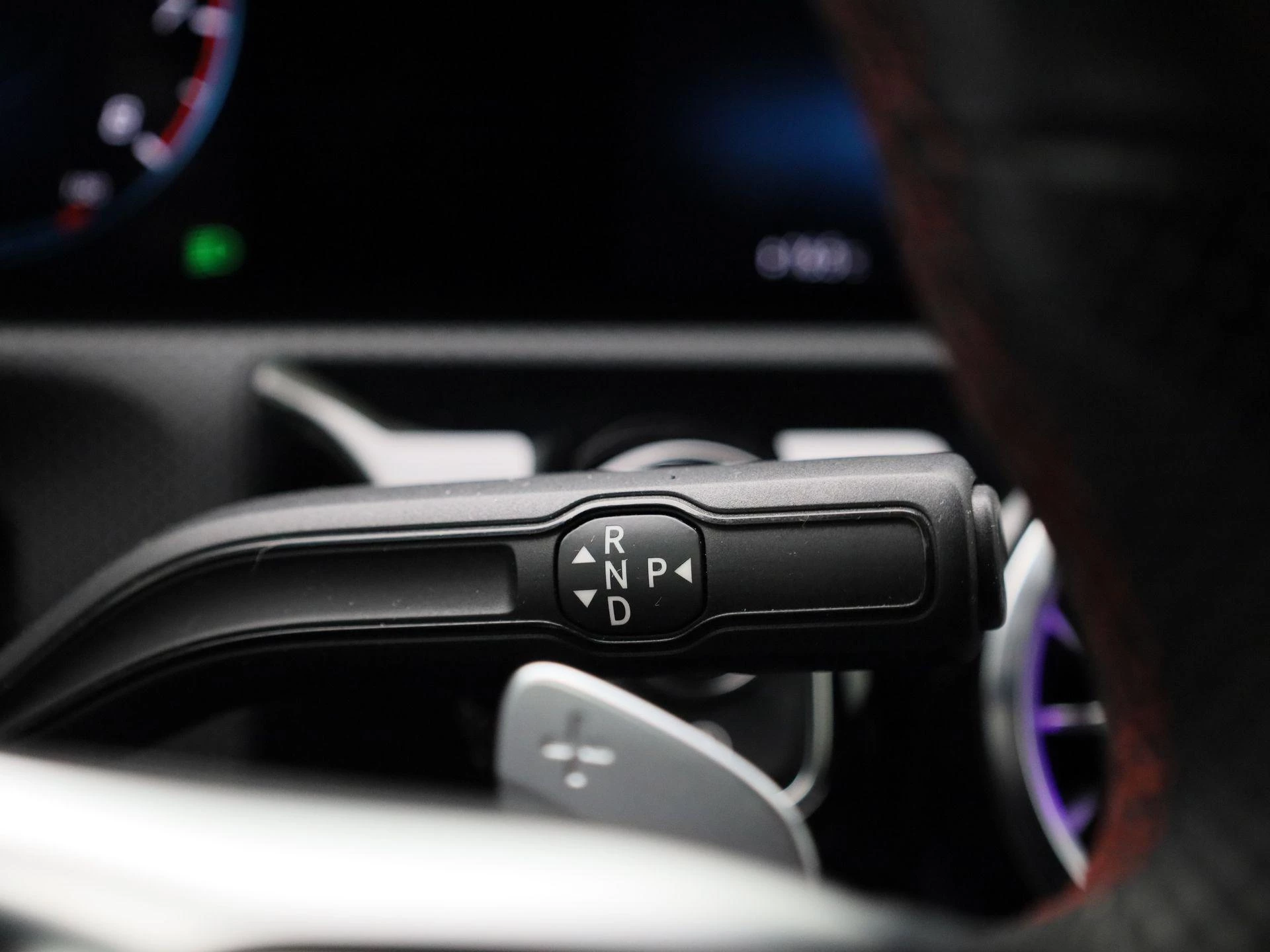Mercedes-Benz-CLA-image-26