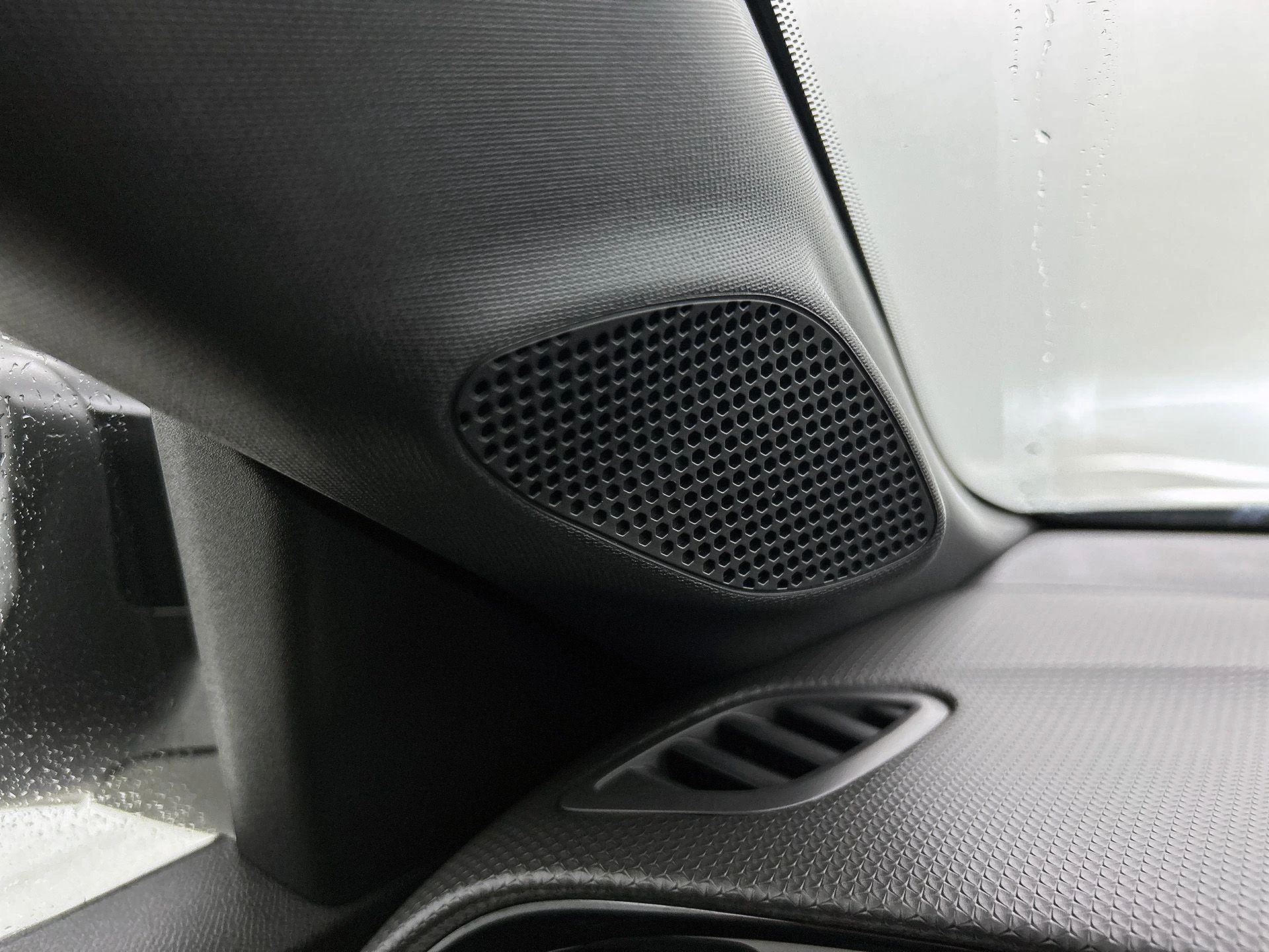 Opel-Corsa-image-8