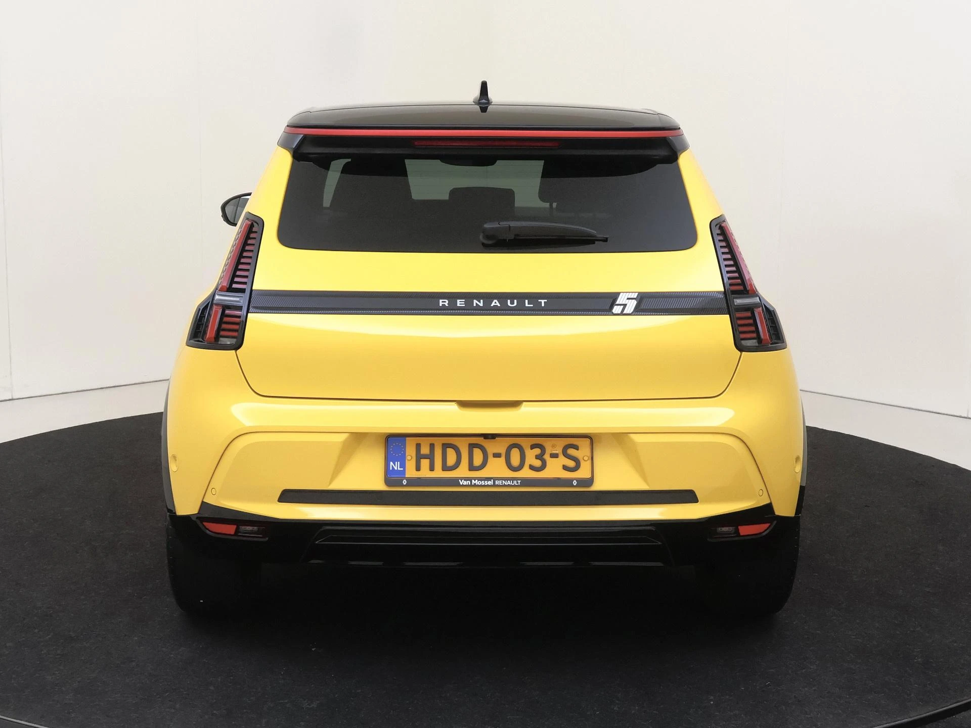 Renault-5-image-6