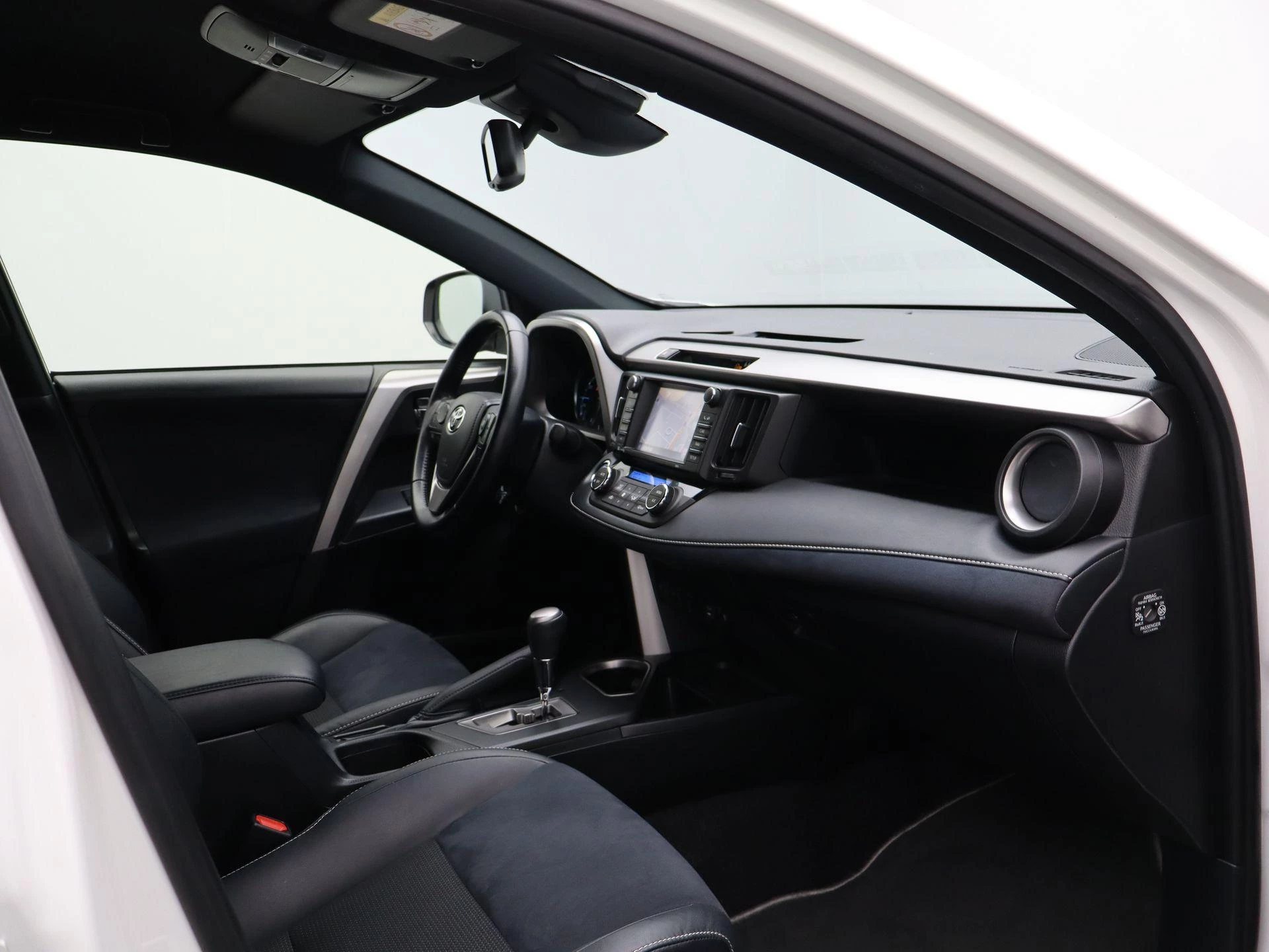Toyota-RAV4-image-29